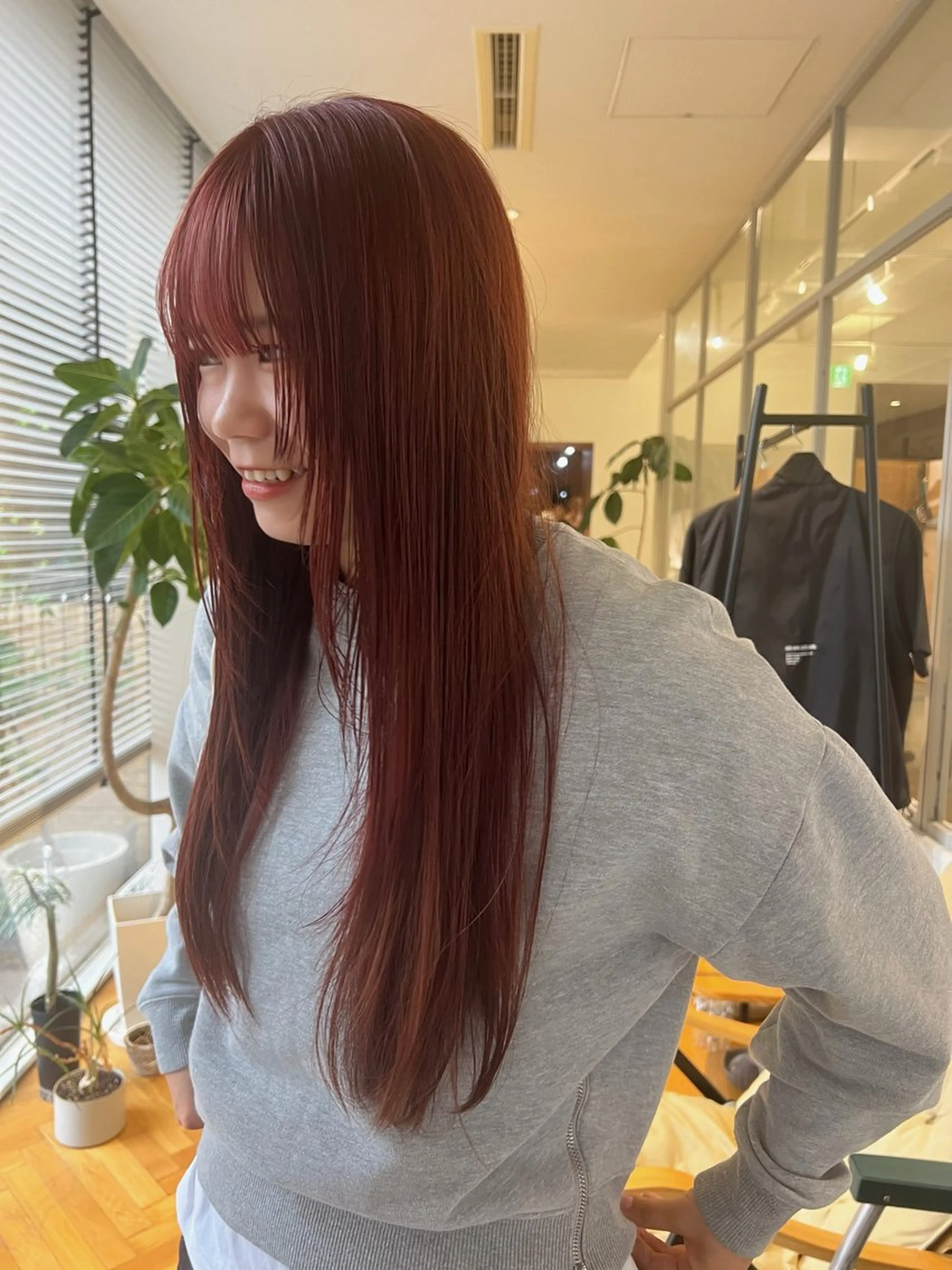 ロング カラー 南部 綾音のヘアスタイル