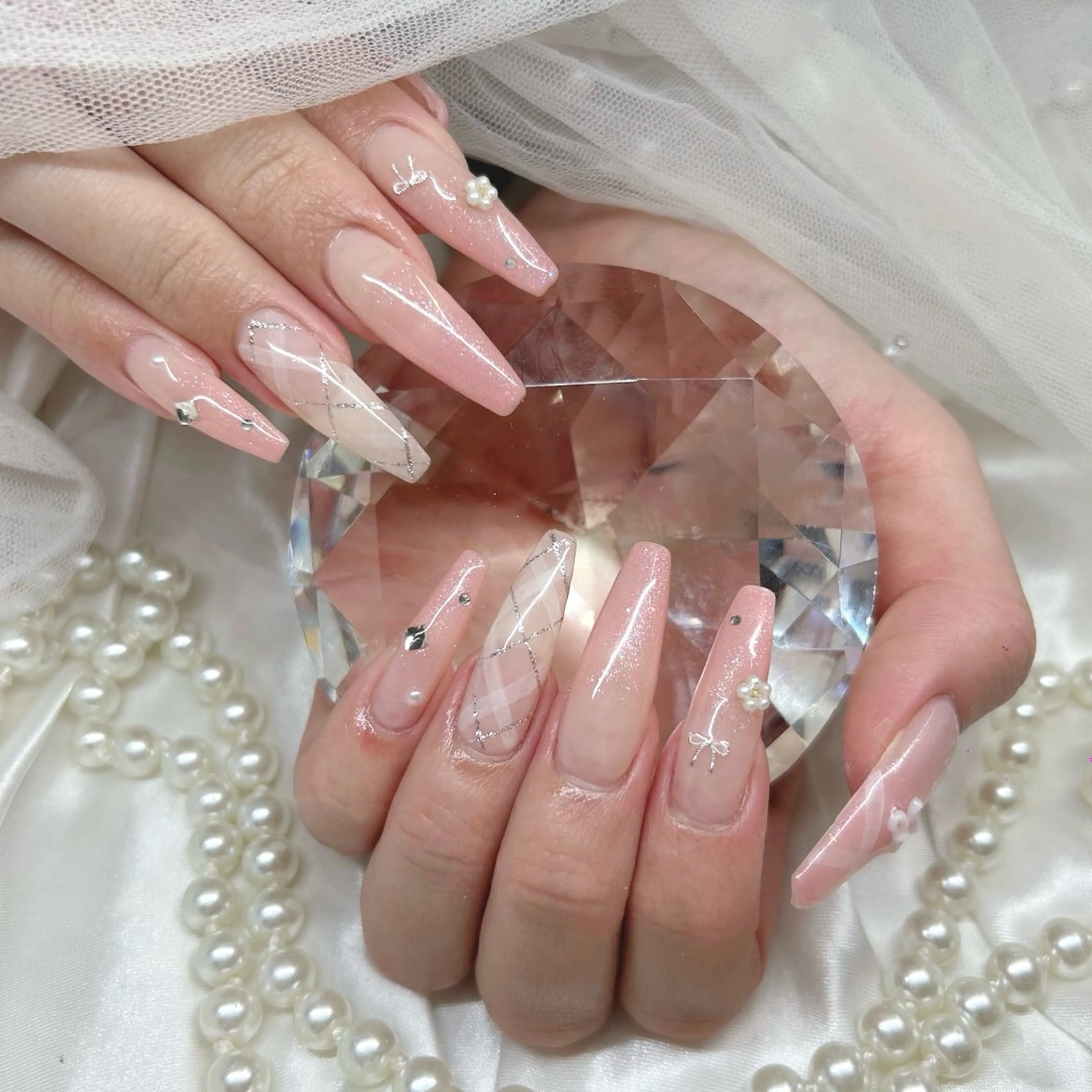 ロング ハンドネイル Nailsalon Angeのネイルデザイン