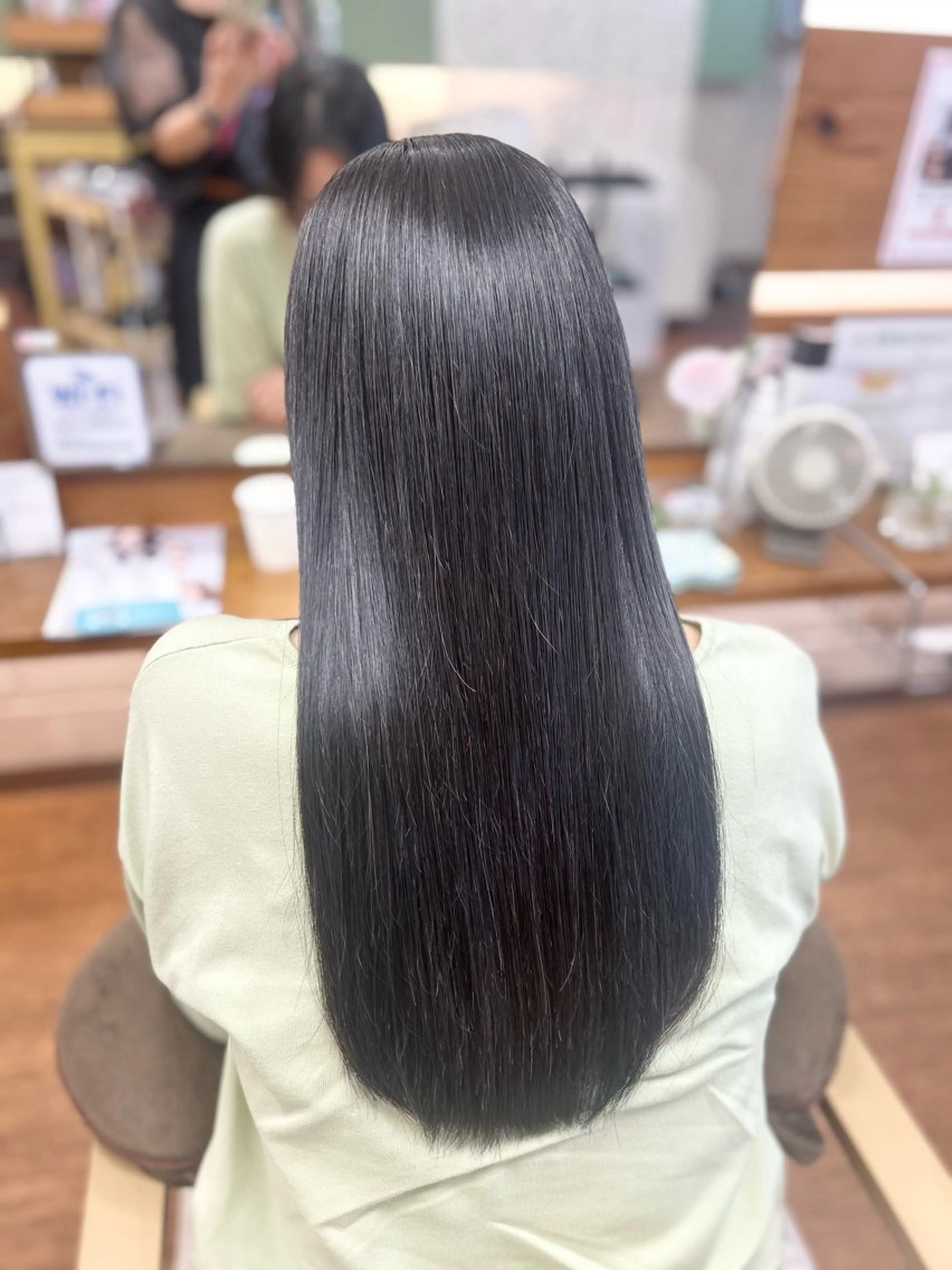 ロング 神谷 千明のヘアスタイル