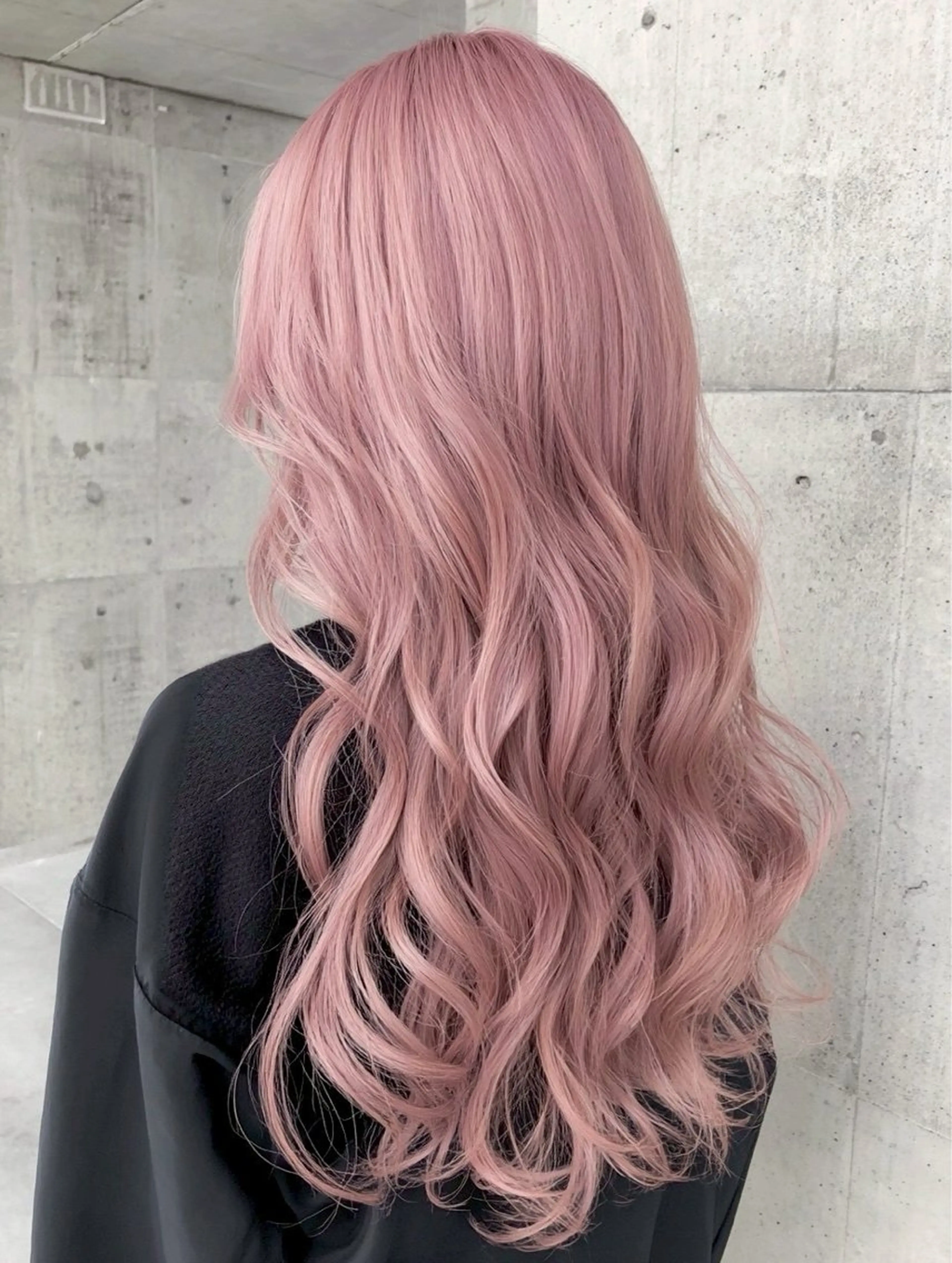 カラー ヘアカラー LOWRL所属・🎀ブリーチ/ エクステ/渋谷🎀のヘアスタイル