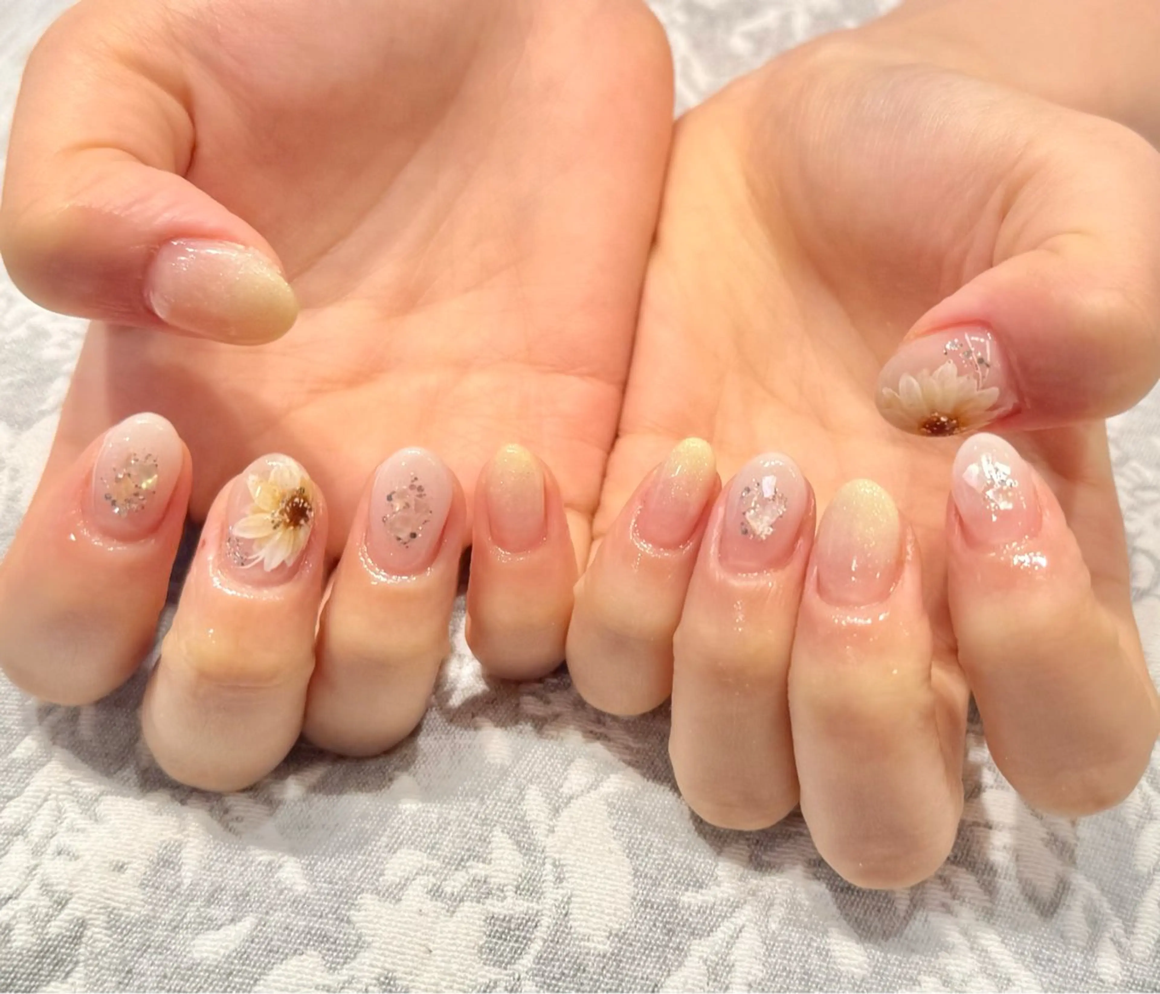 ネイル biene 鴨下愛美のネイルデザイン