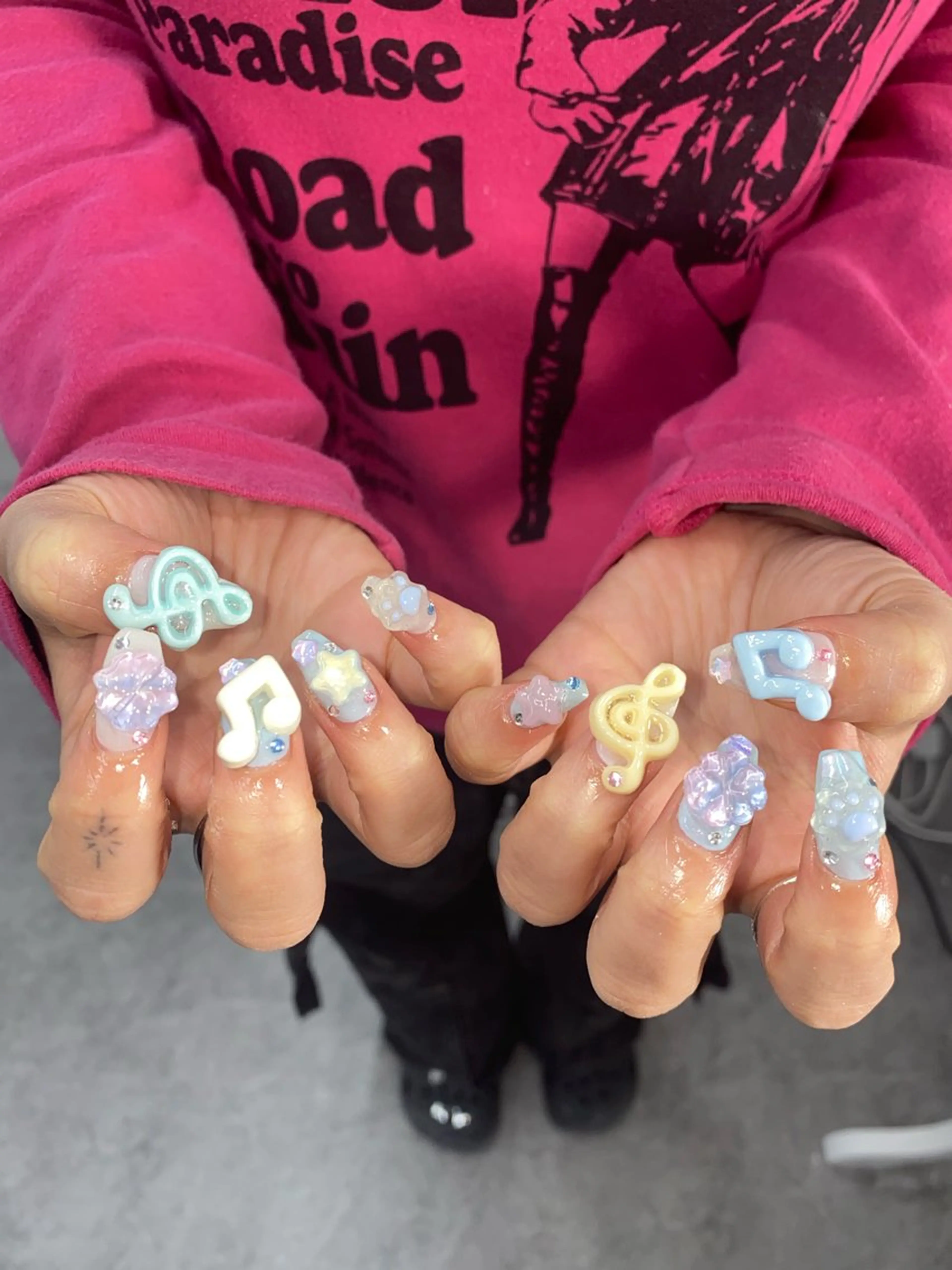 ネイル ハンドネイル ꒰ঌheaven໒꒱ ayaneのネイルデザイン