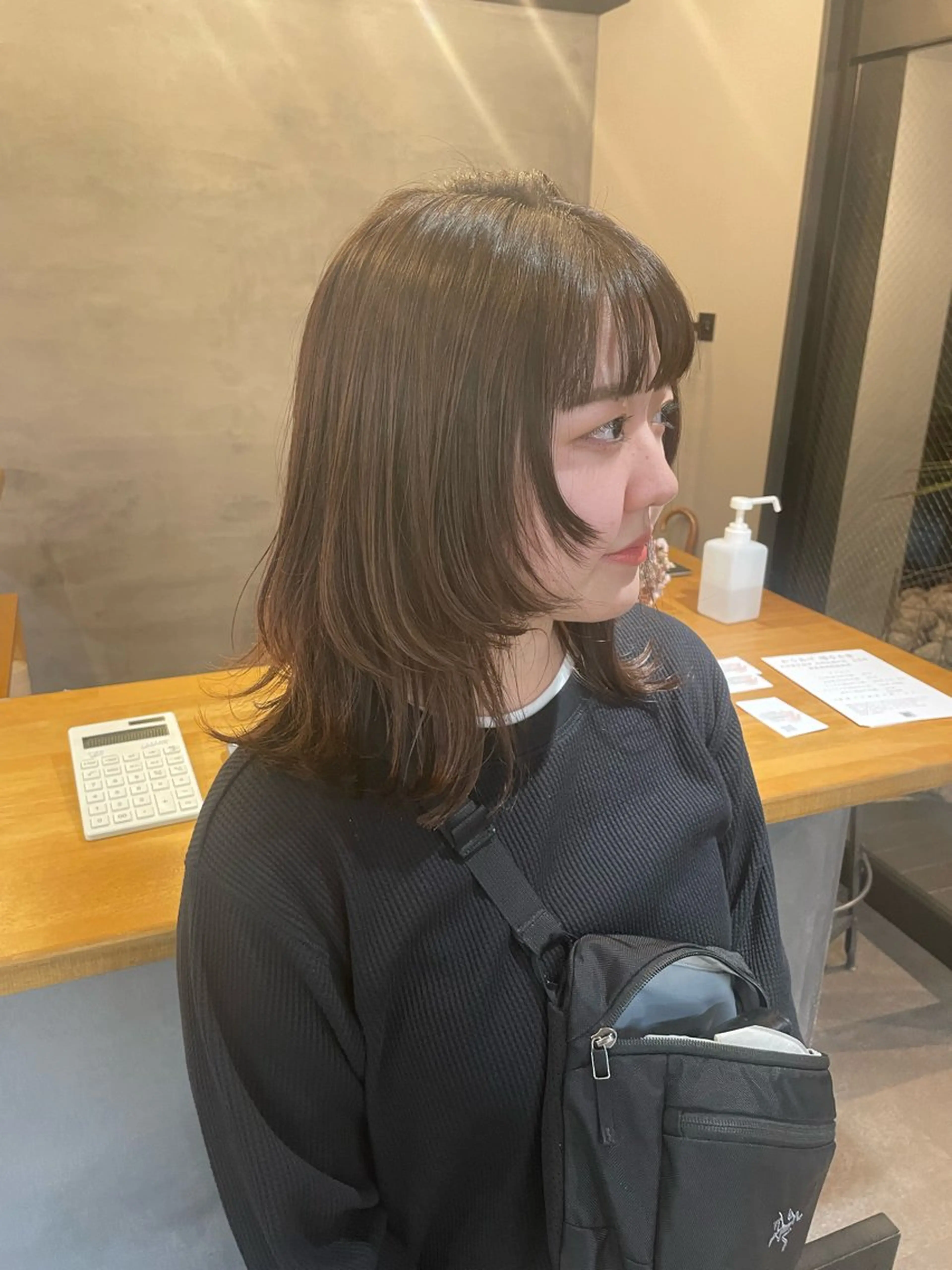 ミディアム くびれヘア レイヤーカット カット CITA （シータ）所属・板井 美紗都のヘアスタイル