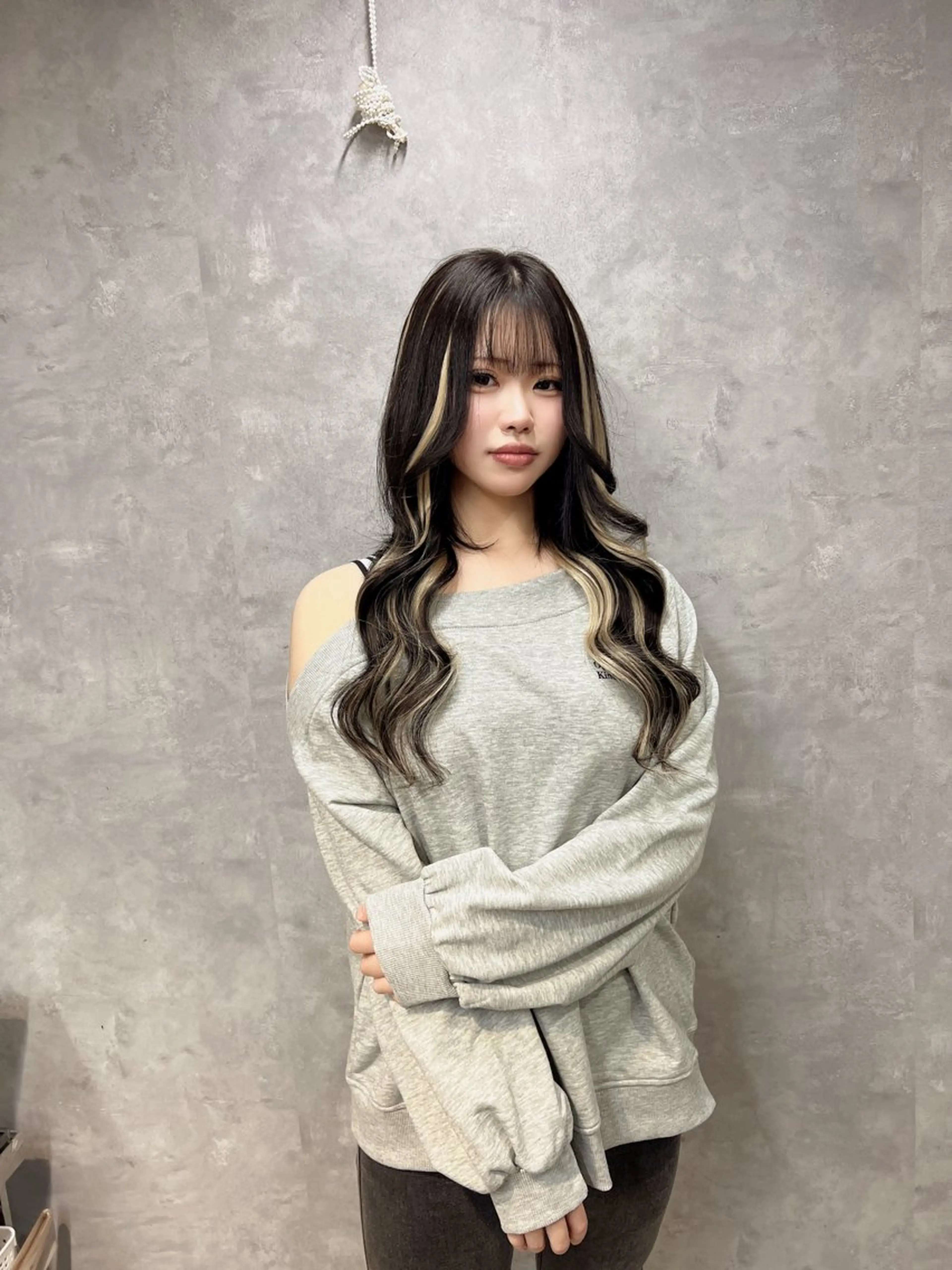 ⭐️ミニモ学割⭐️U24 馴染ませカット半額✨➕エクステがボロボロにならないシャンプー付き‼️➕プルエクプラチナ80本​〜​の写真