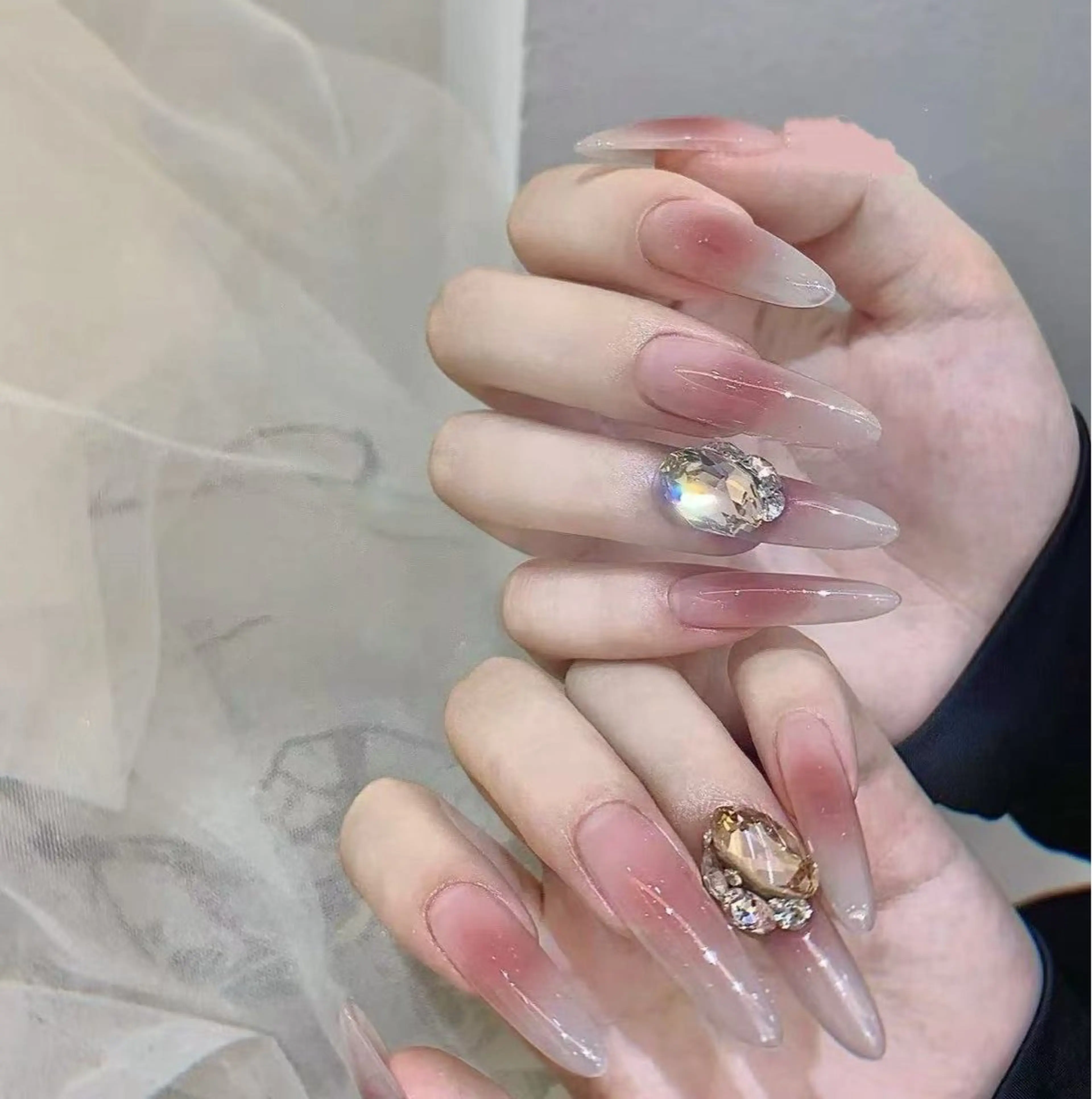 ネイル オーロラネイル フラワーネイル フットネイル フレンチネイル ジェルネイル ハンドネイル BabyYouMi ねねのネイルデザイン