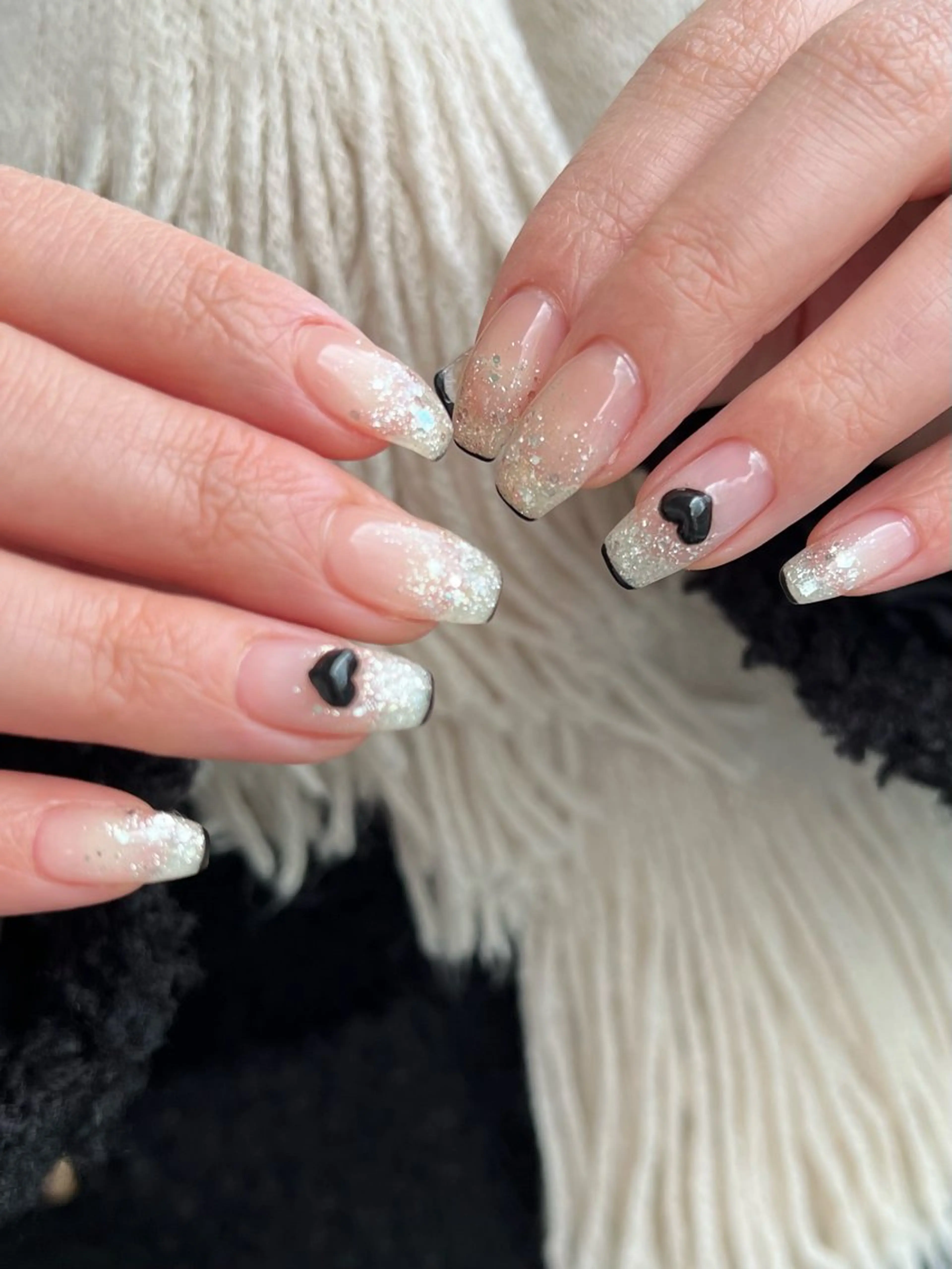 ネイル フレンチネイル グラデーション ハート キラキラネイル kuga amiのネイルデザイン