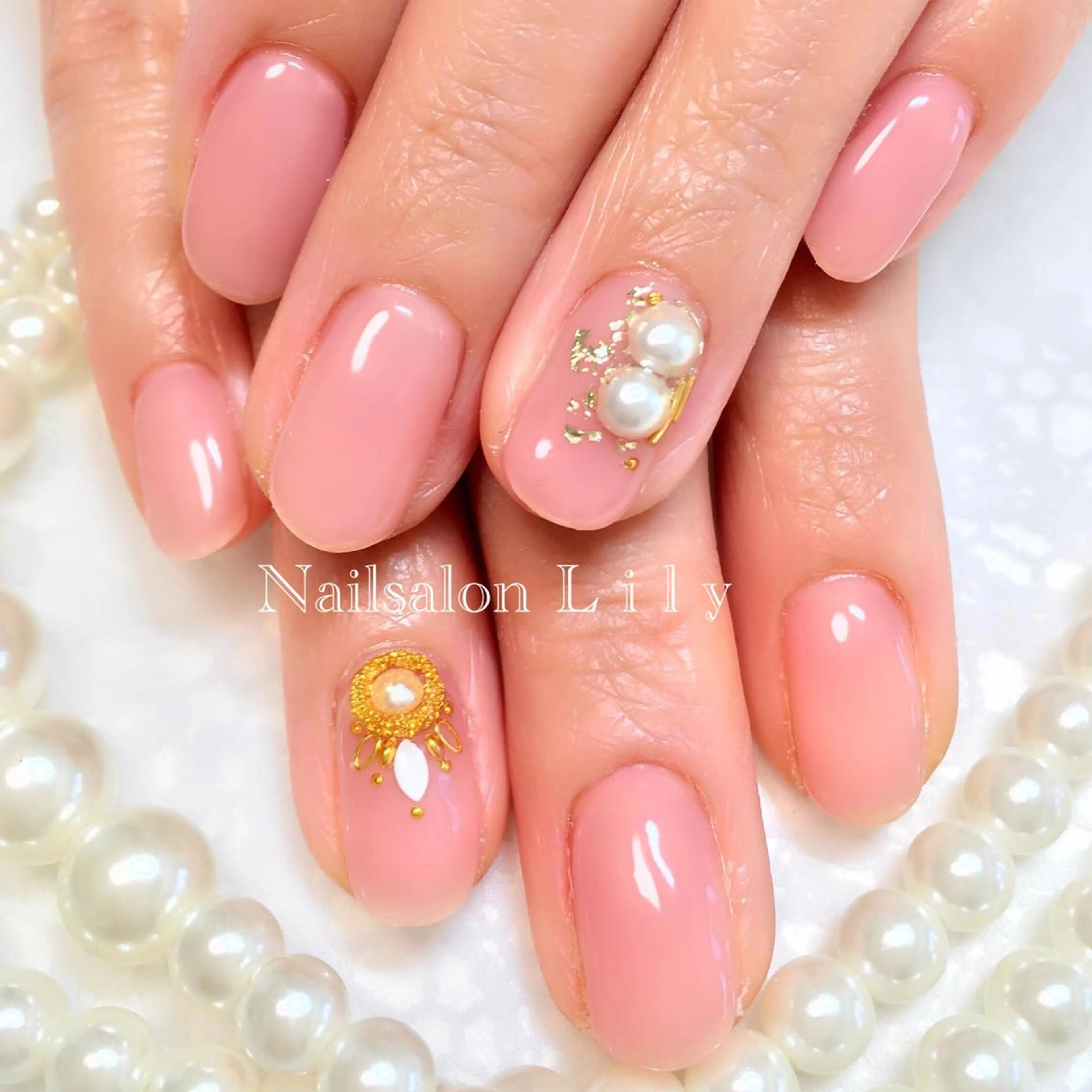 ネイル ゴージャス Nailsalon Lilyのネイルデザイン