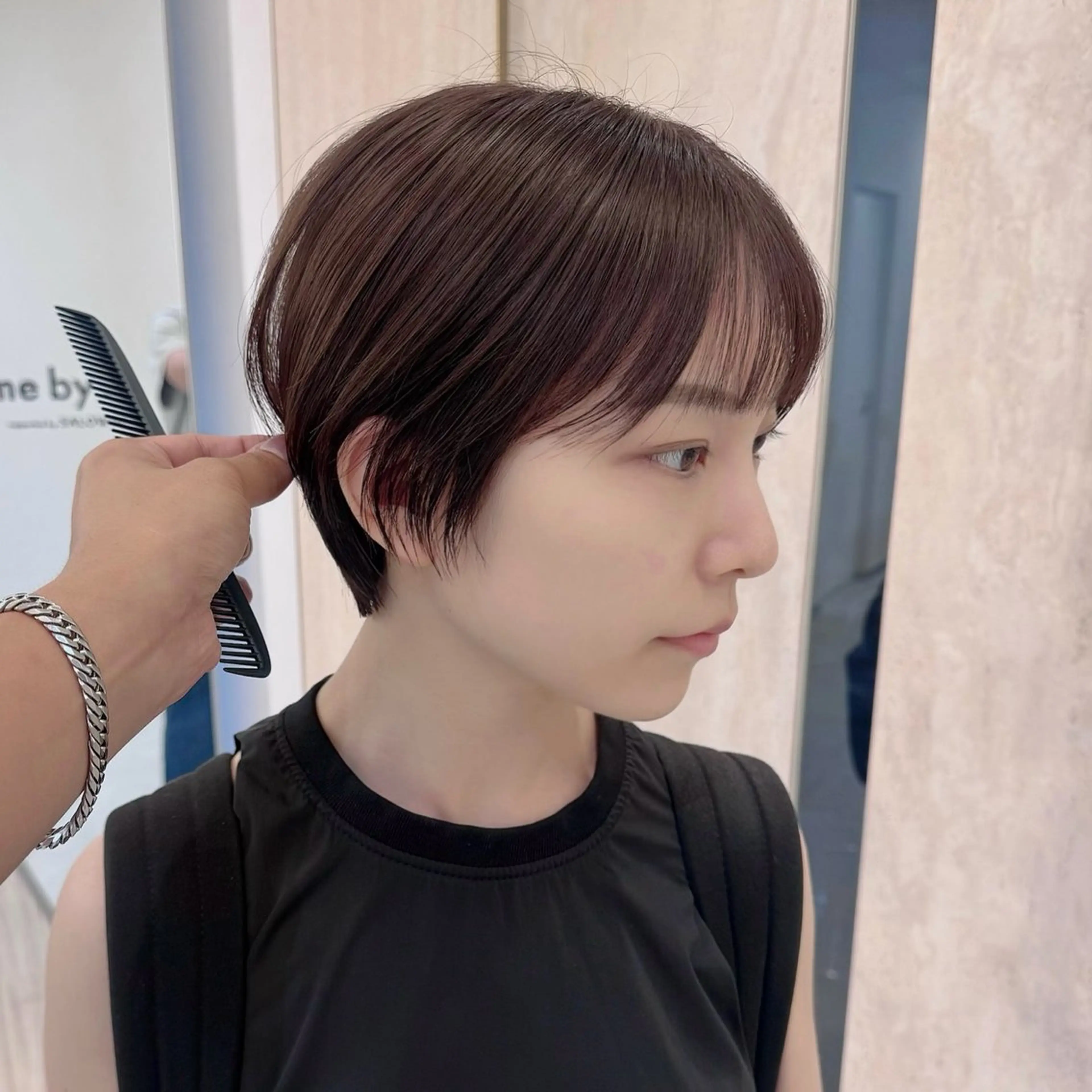 ショート カット foto所属・𝐁𝐋𝐔𝐄𝐓 /カット特化/新宿のヘアスタイル