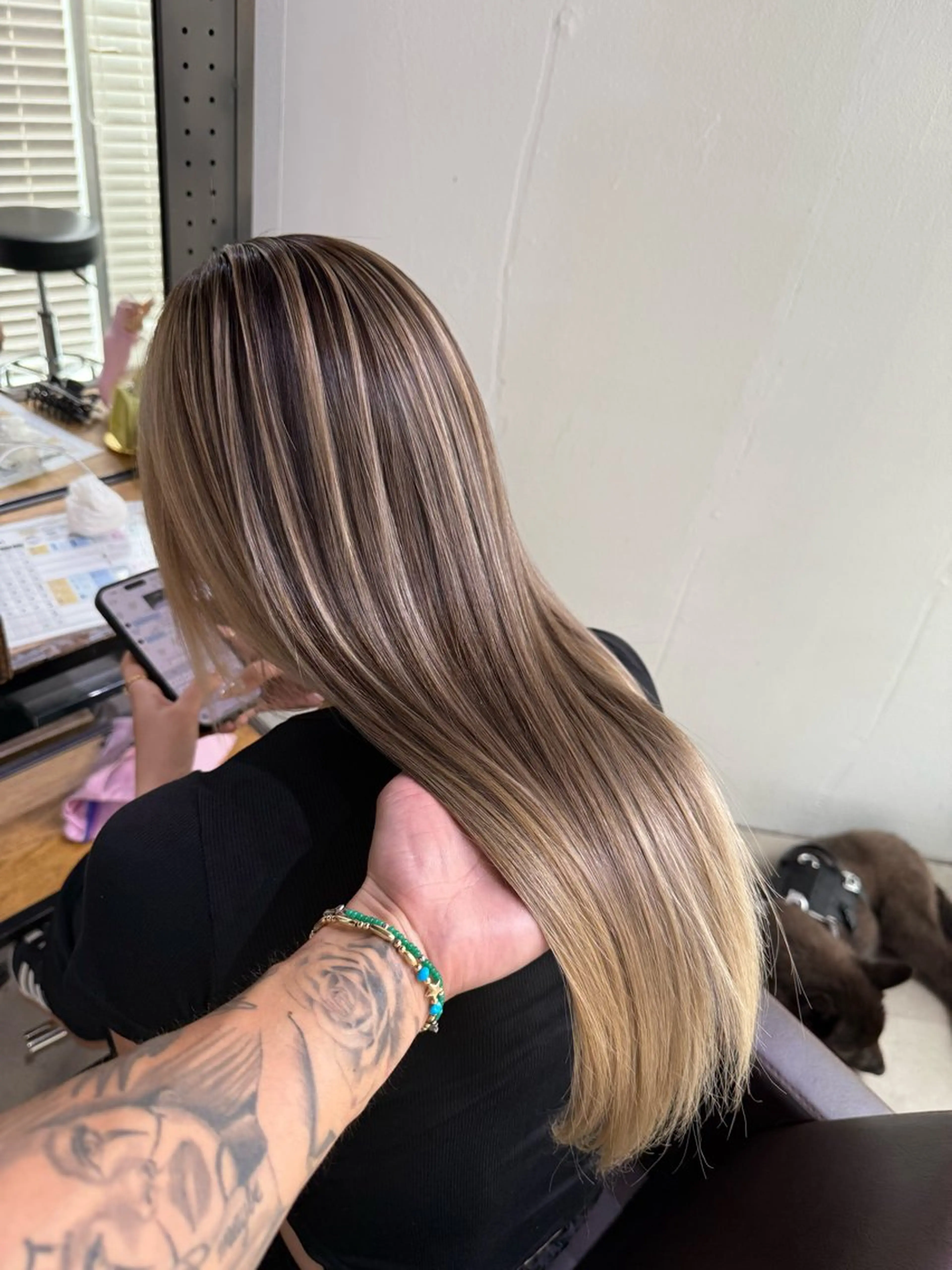 ロング レイヤーカット ヘアカラー 山影✨バレイヤージュ ハイライト✨メンズ◎のヘアスタイル