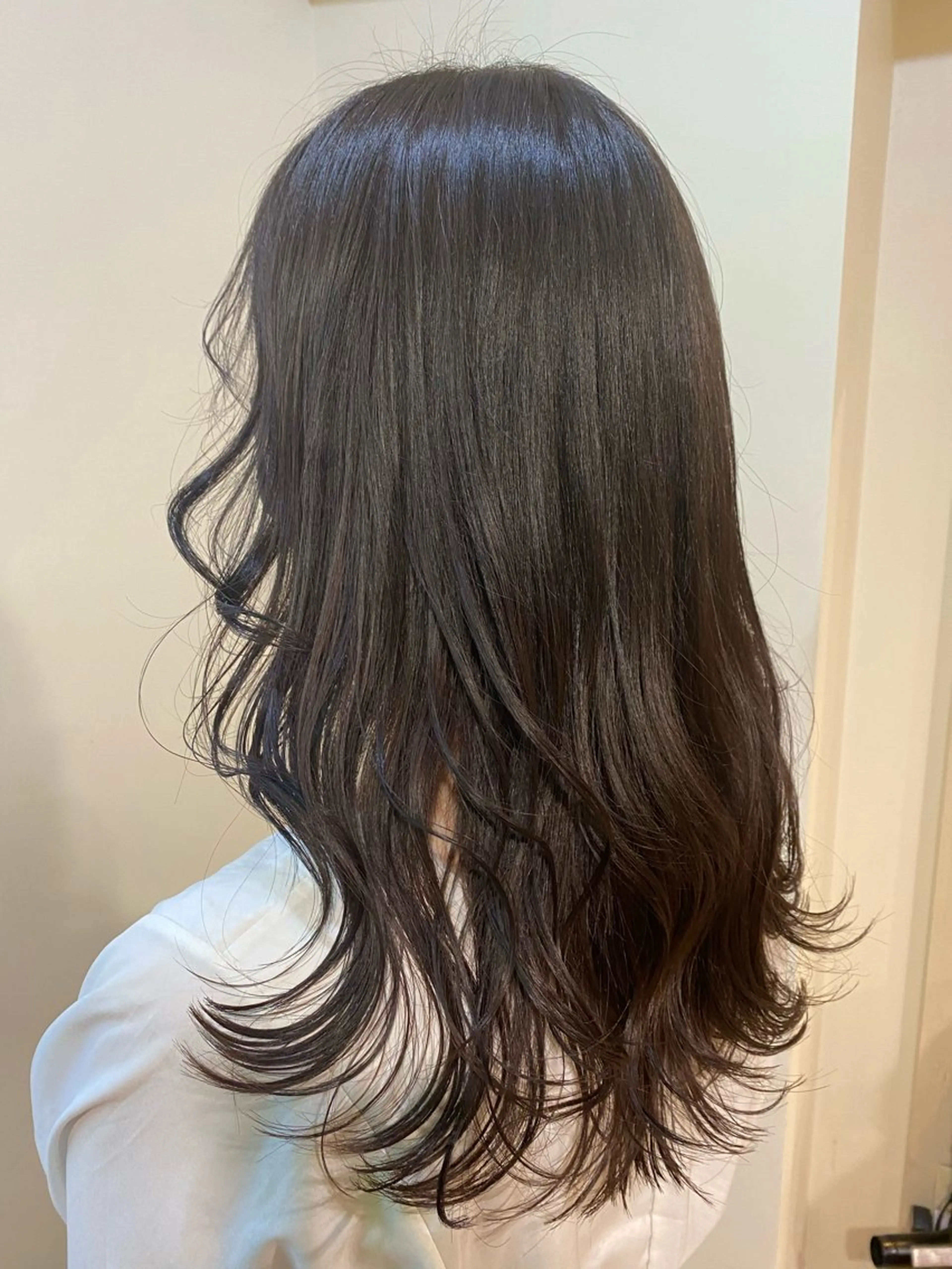 ロング カラー ブルーカラー ブルージュ グレージュ カット ヘアカラー トリートメント 🌈デザインヘア職人 Kaede🌈のヘアスタイル