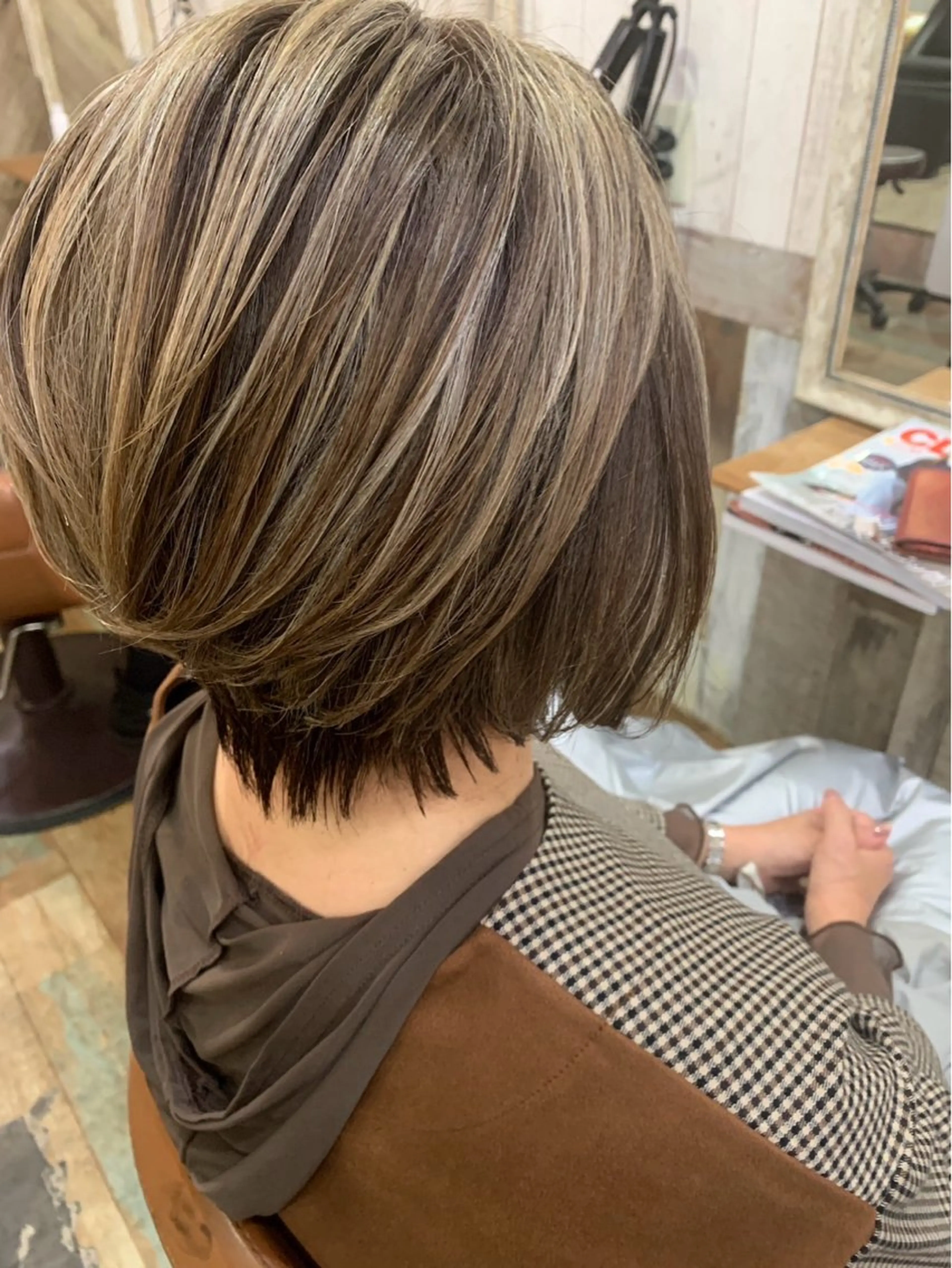 ショート カラー Hair's RooMのヘアスタイル