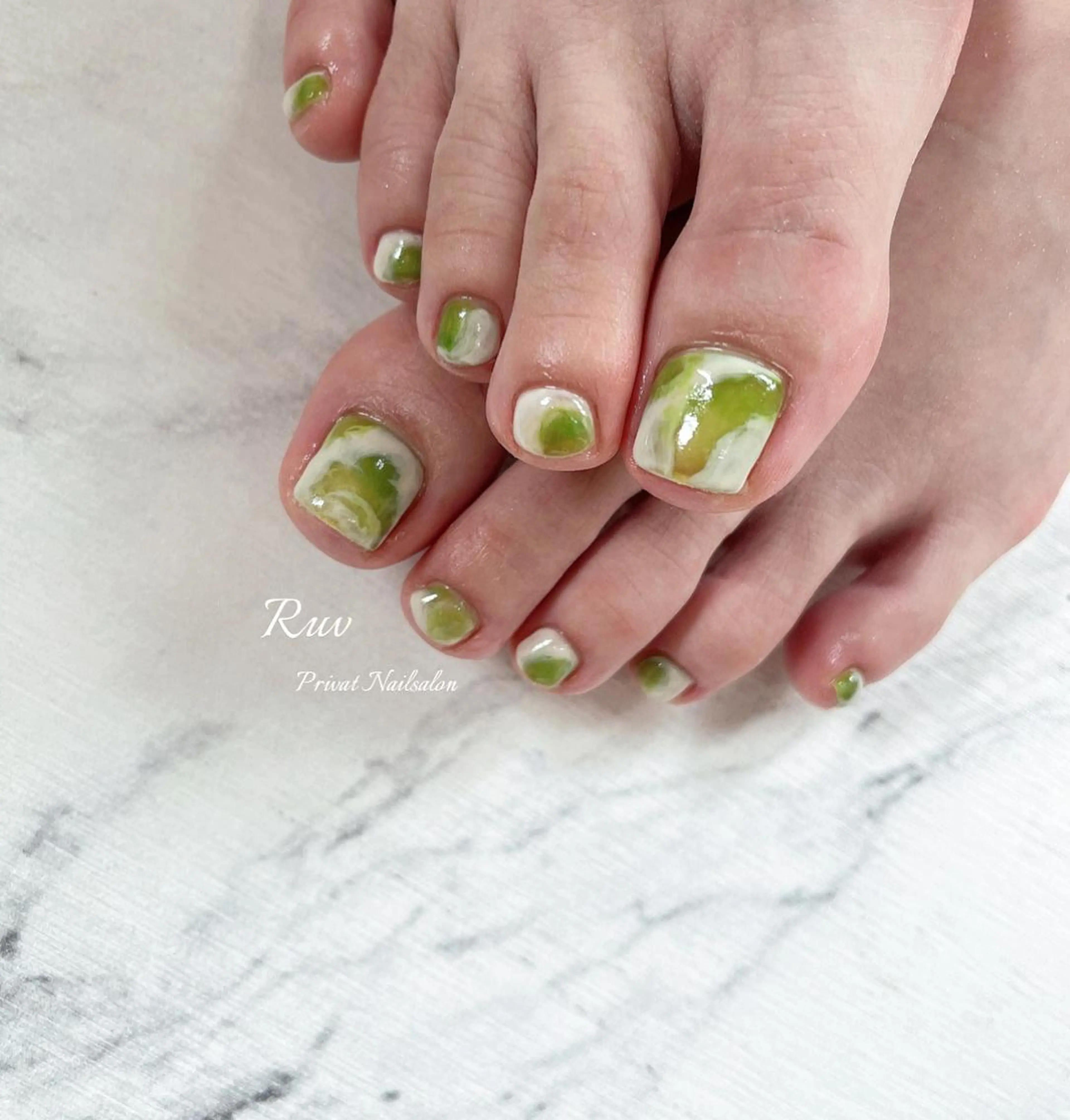 ネイル フットネイル プライベート ネイルサロン　ルヴのネイルデザイン