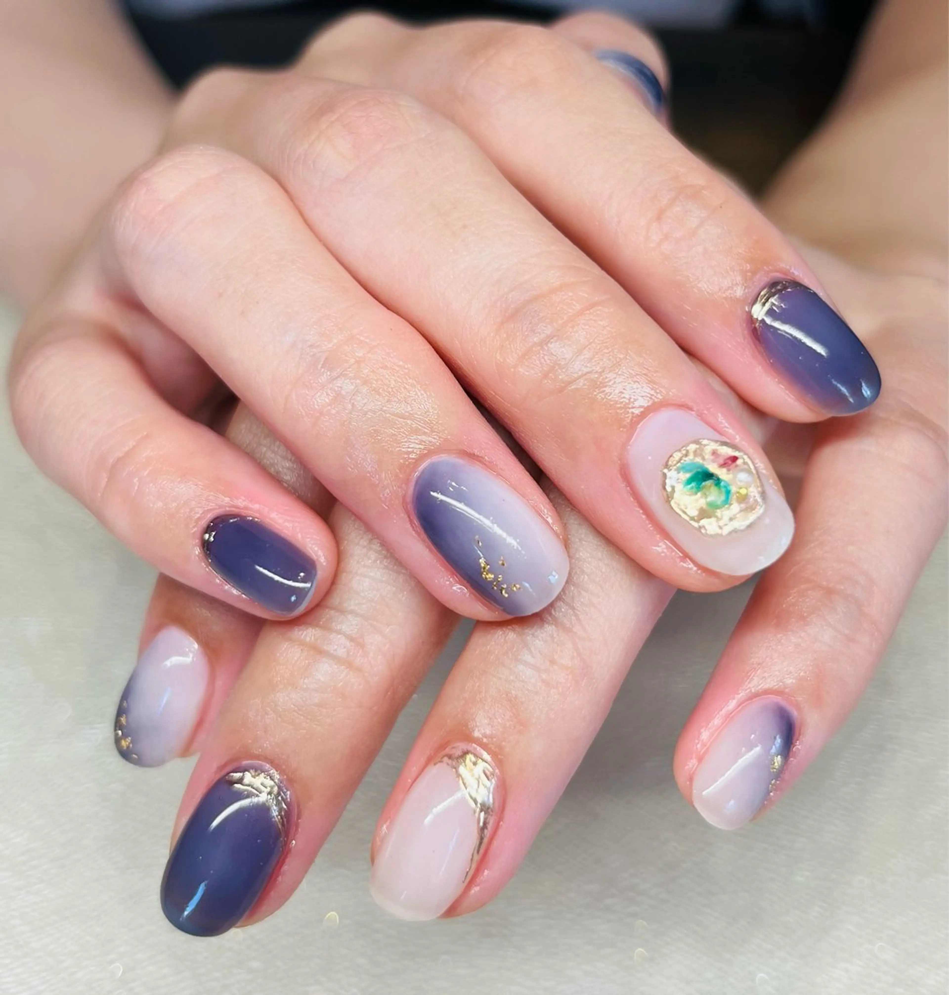 ネイル ハンドネイル 𝐴𝑁𝑈𝐸 トラブル爪育成専門のネイルデザイン