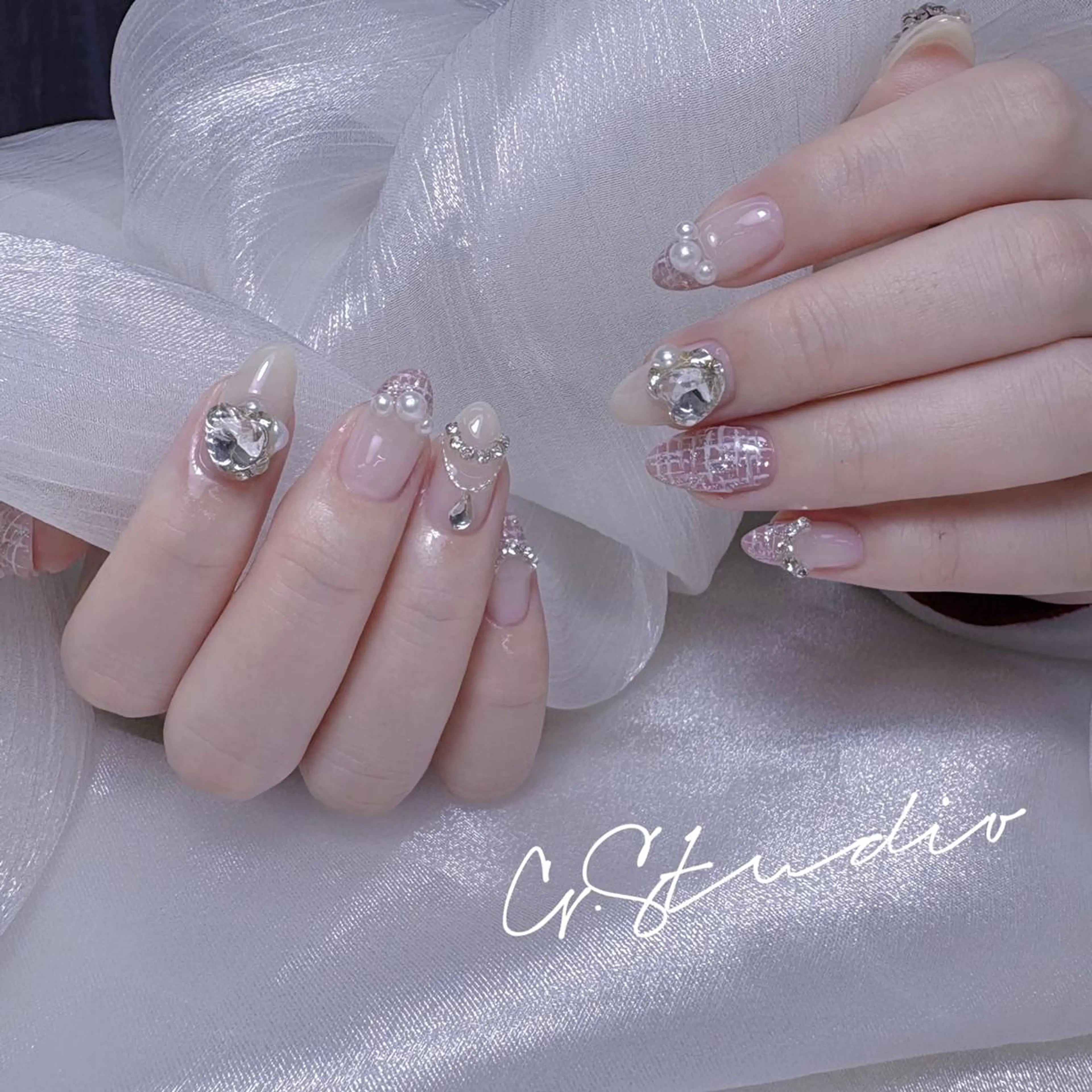 ネイル ハンドネイル ハンドケア Tina 。のネイルデザイン