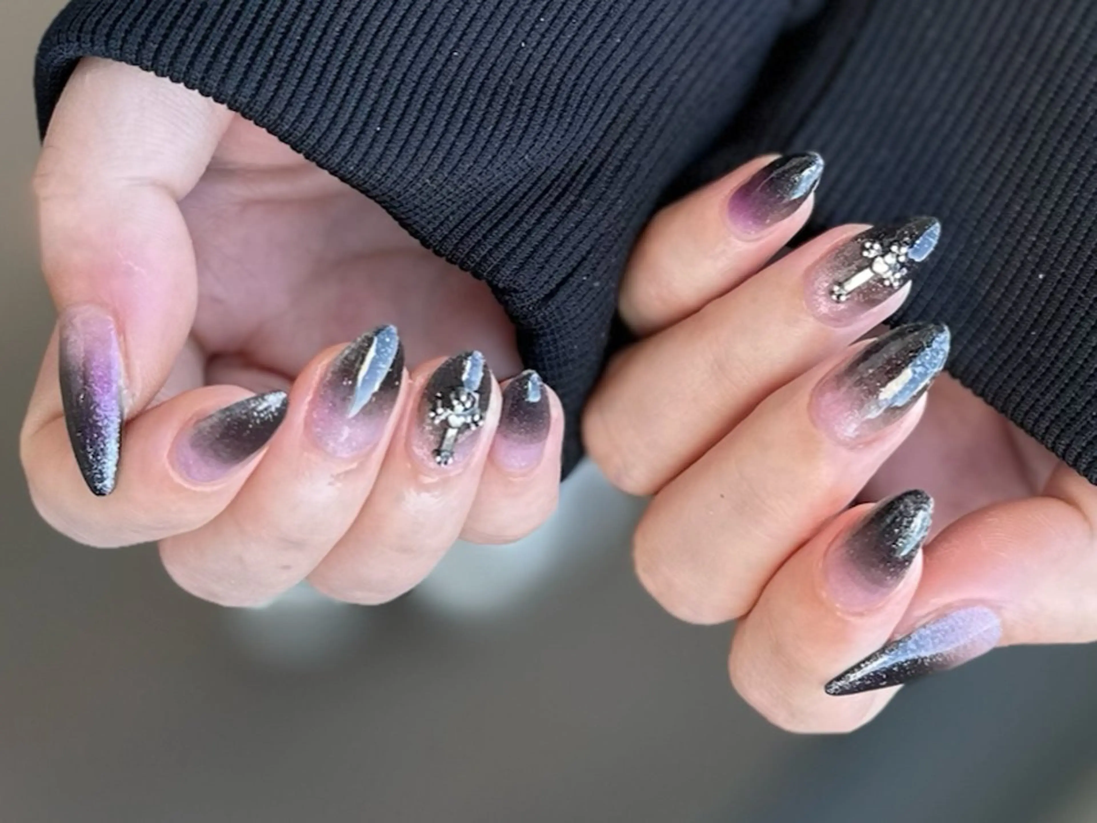 ネイル 新山 聖のネイルデザイン