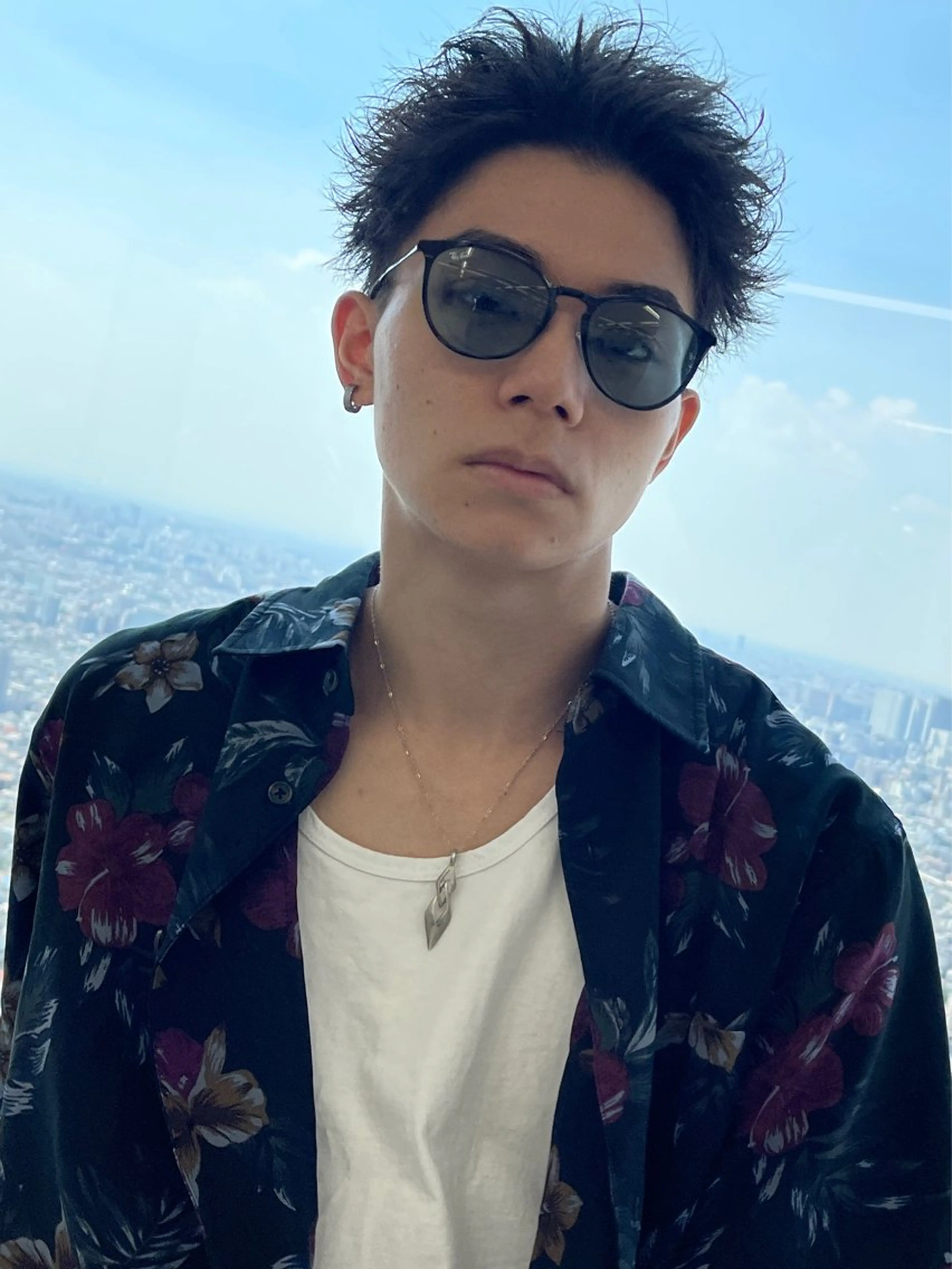 ショート 山中 瞬のヘアスタイル