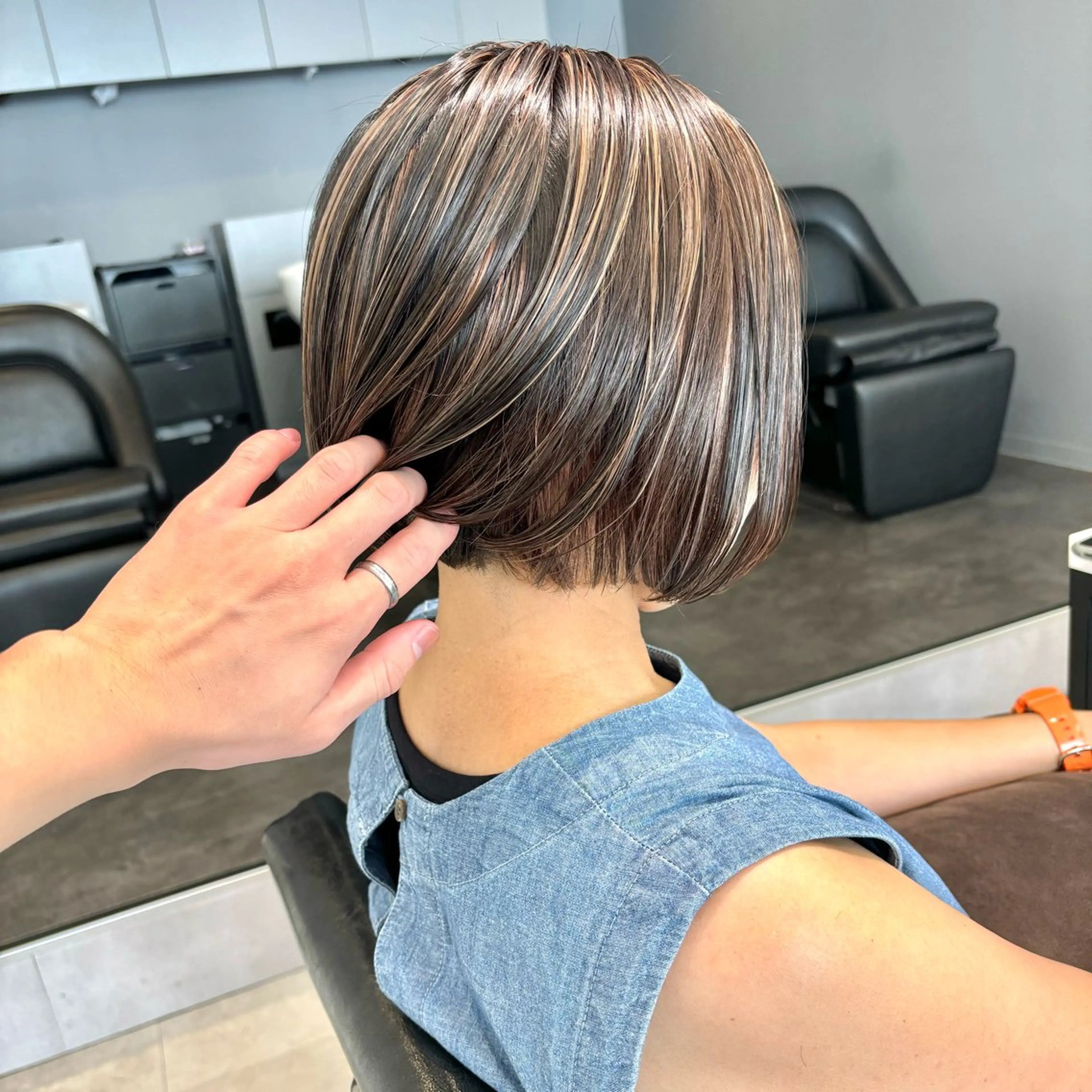 ショート カラー ハイライトカラー ボブ ハイライト カット ヘアカラー トリートメント ハイライト/ショート /ボブ/RYOHEIのヘアスタイル