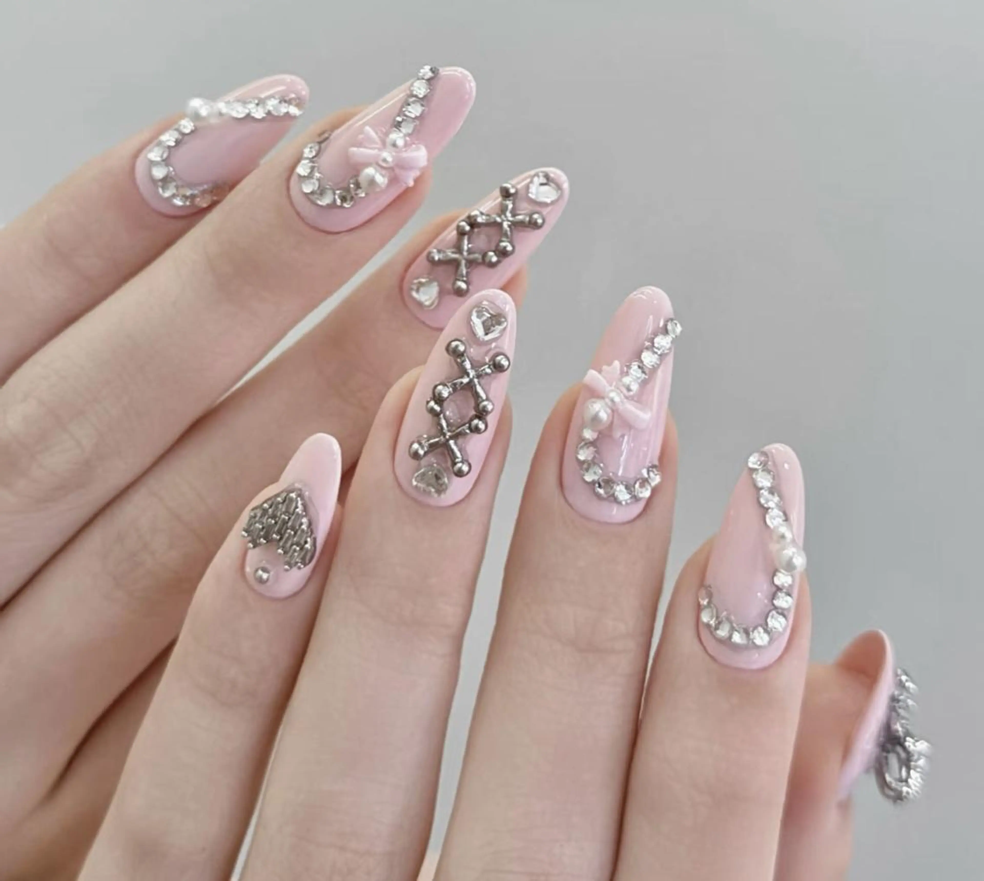 ネイル ハンドネイル 🎀 Ayaka_nailのネイルデザイン