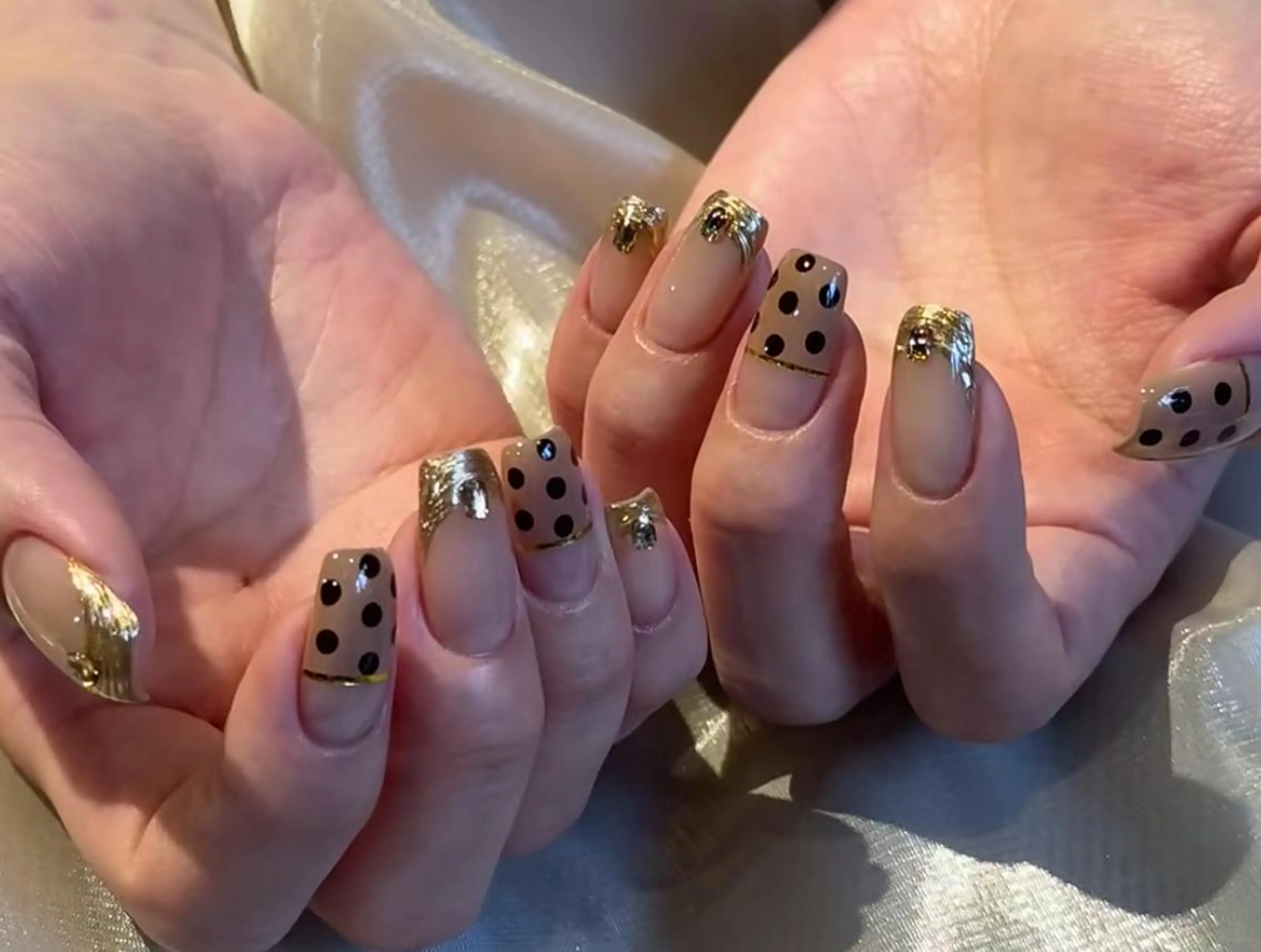 ネイル ハンドネイル ハンドケア 🍑 momo_nailのネイルデザイン