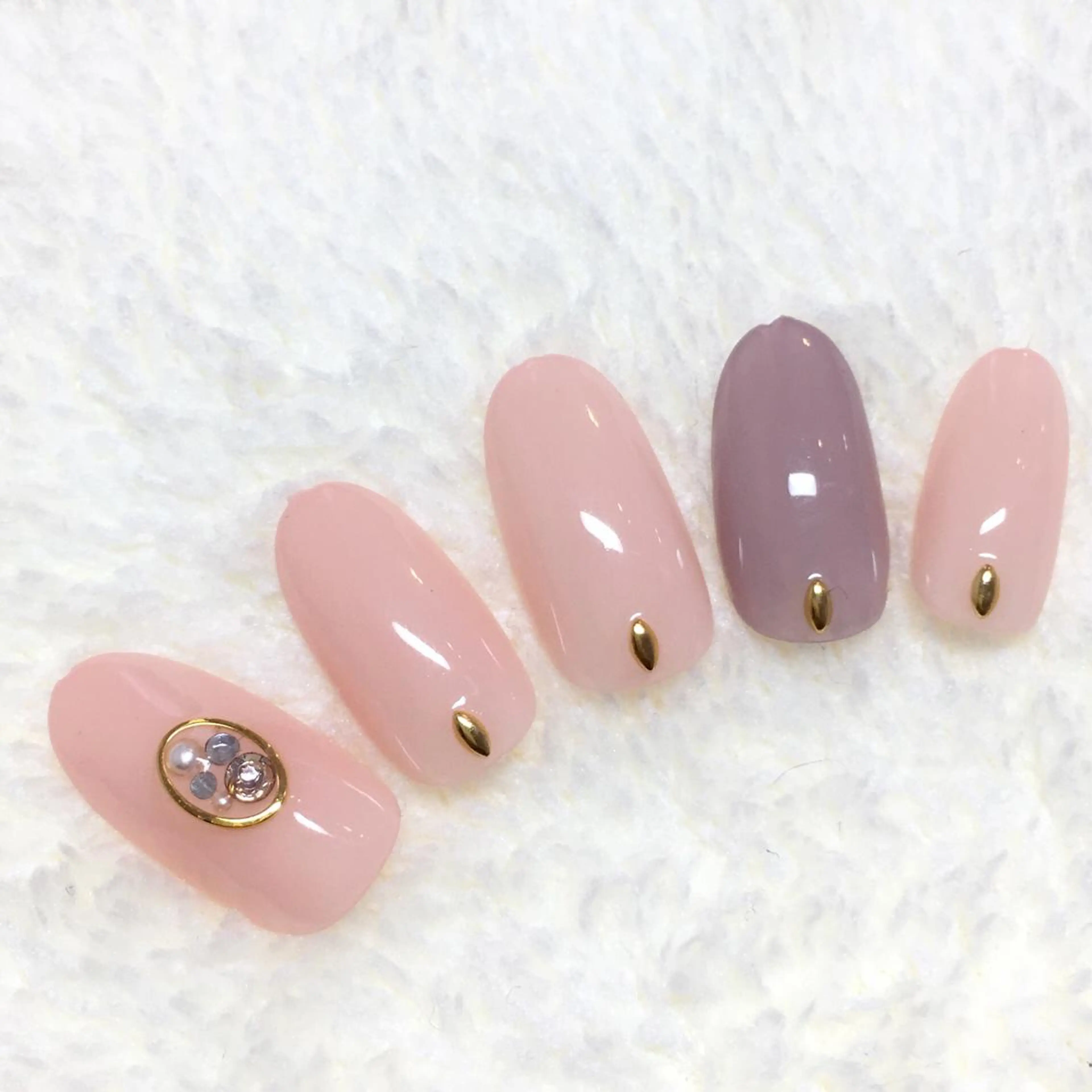 ネイル Aubel.nord_nail所属・Aubel.nord オーベルノールのネイルデザイン