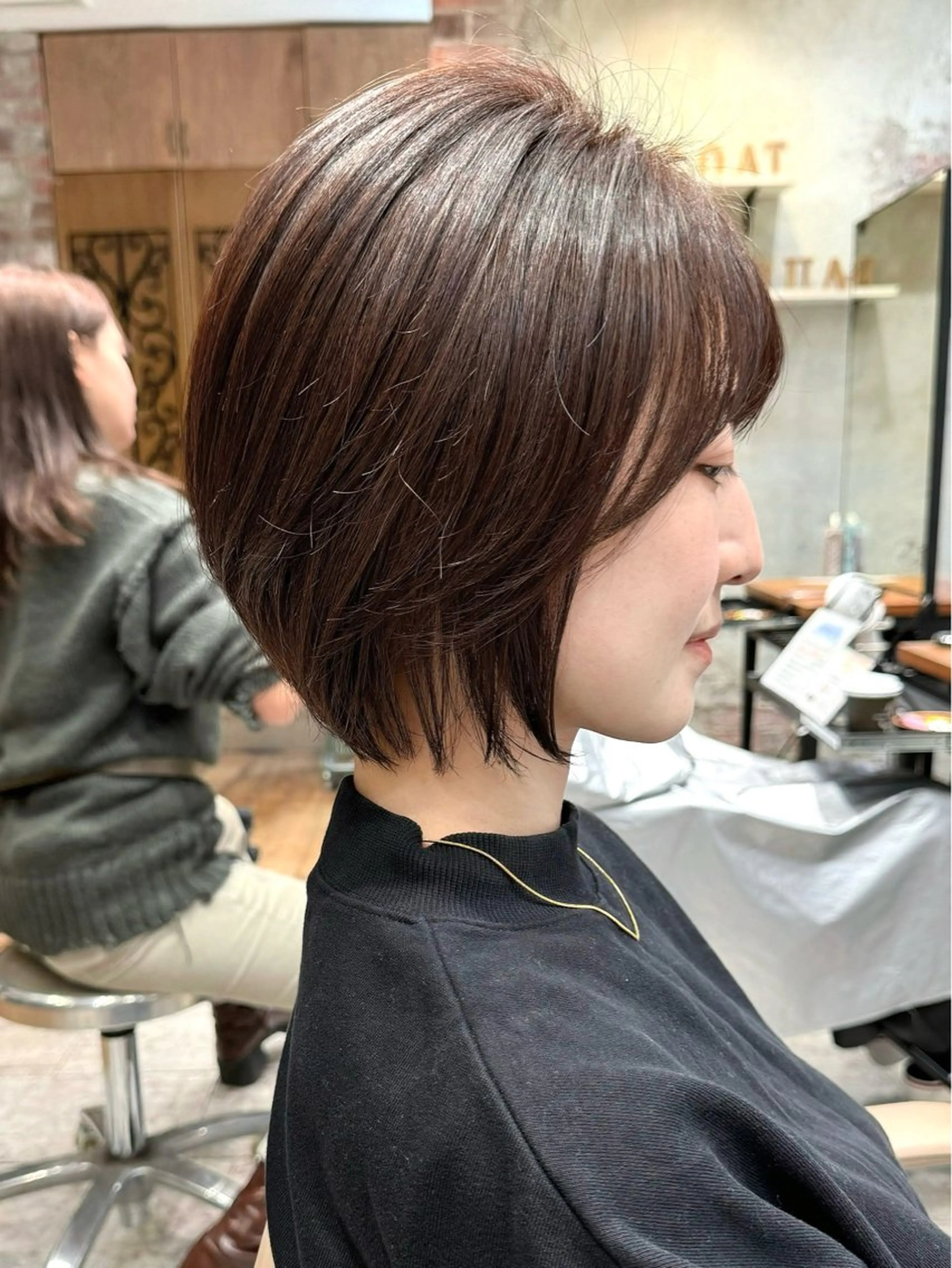 ショート カラー カット ヘアカラー トリートメント 💍新宿ショート 💍岩田莉奈のヘアスタイル