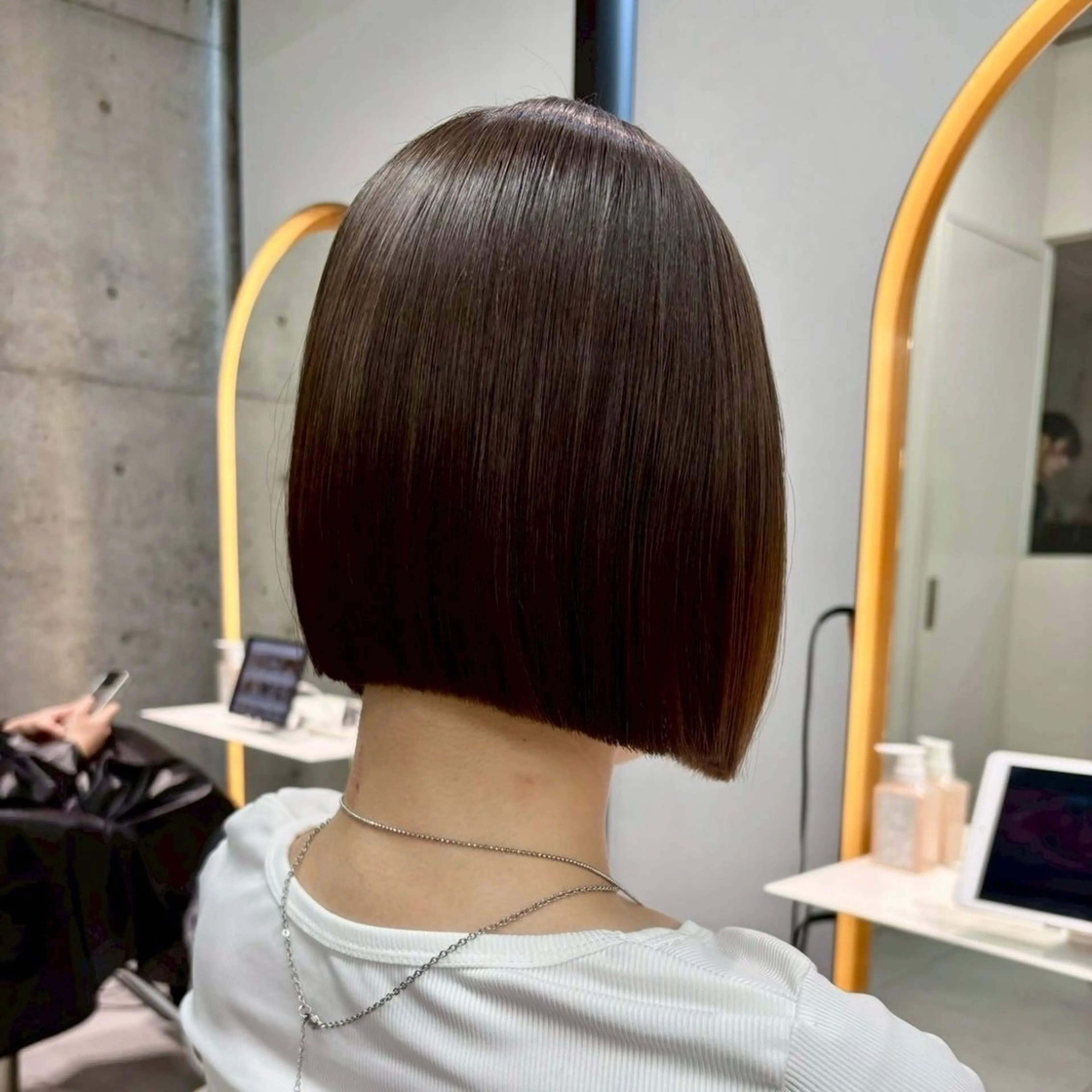 ミディアム カラー 切りっぱなしボブ ボブレイヤー アッシュ アッシュブラウン ベージュカラー ボブ/髪質改善 jionのヘアスタイル