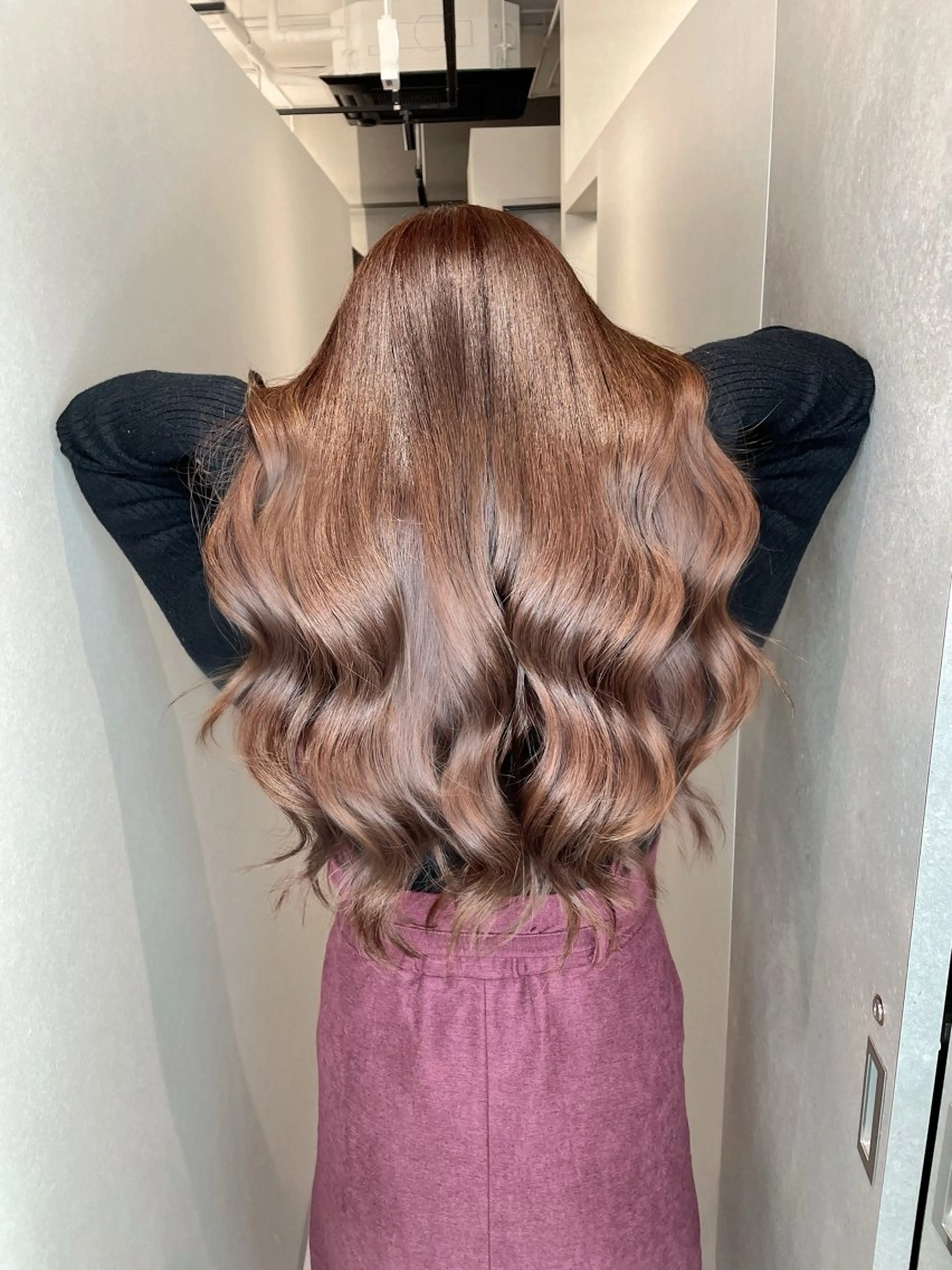 セミロング カラー ブリーチ 透明感カラー デート BOOTH share saron所属・今井 勝也のヘアスタイル