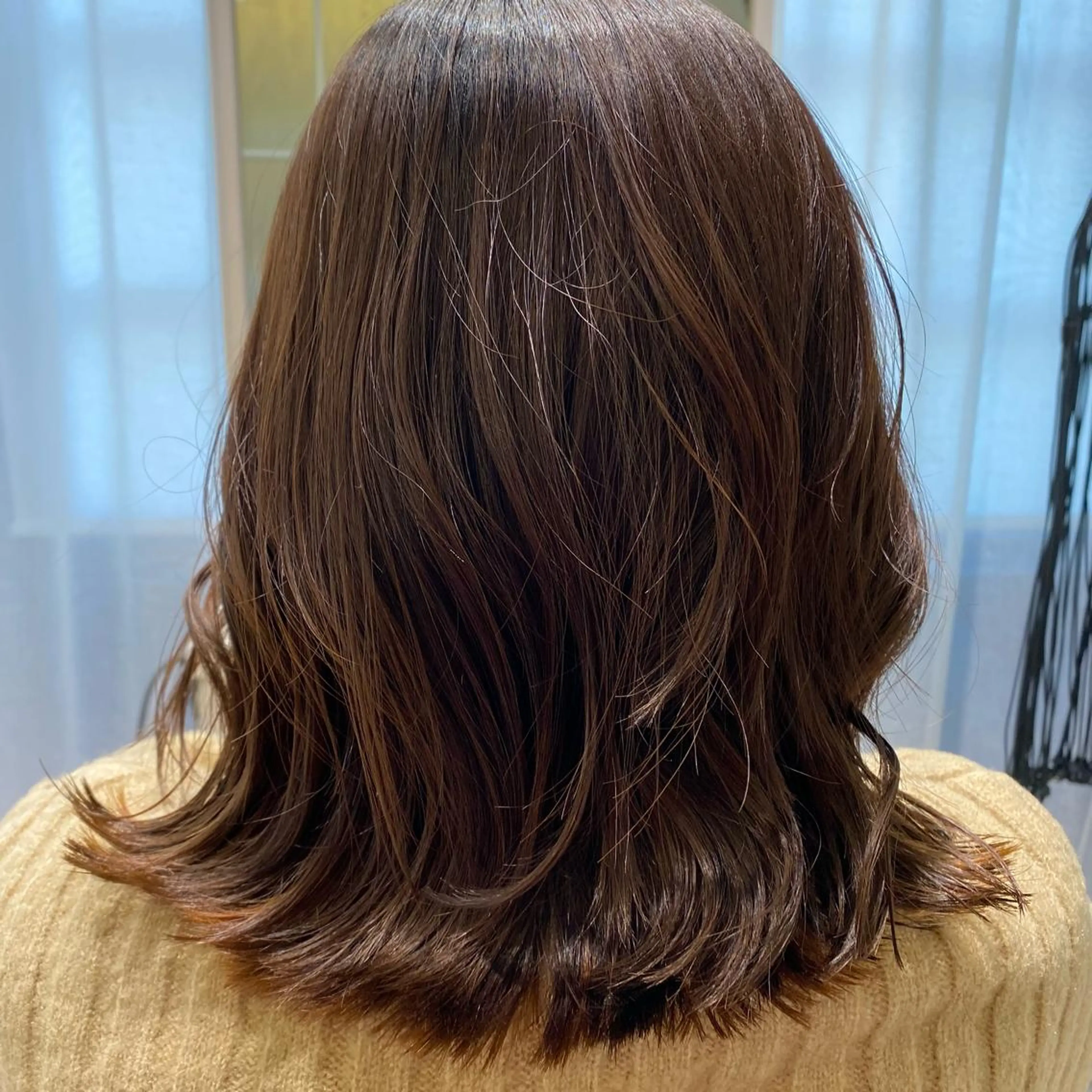 ミディアム 大久保 優香のヘアスタイル