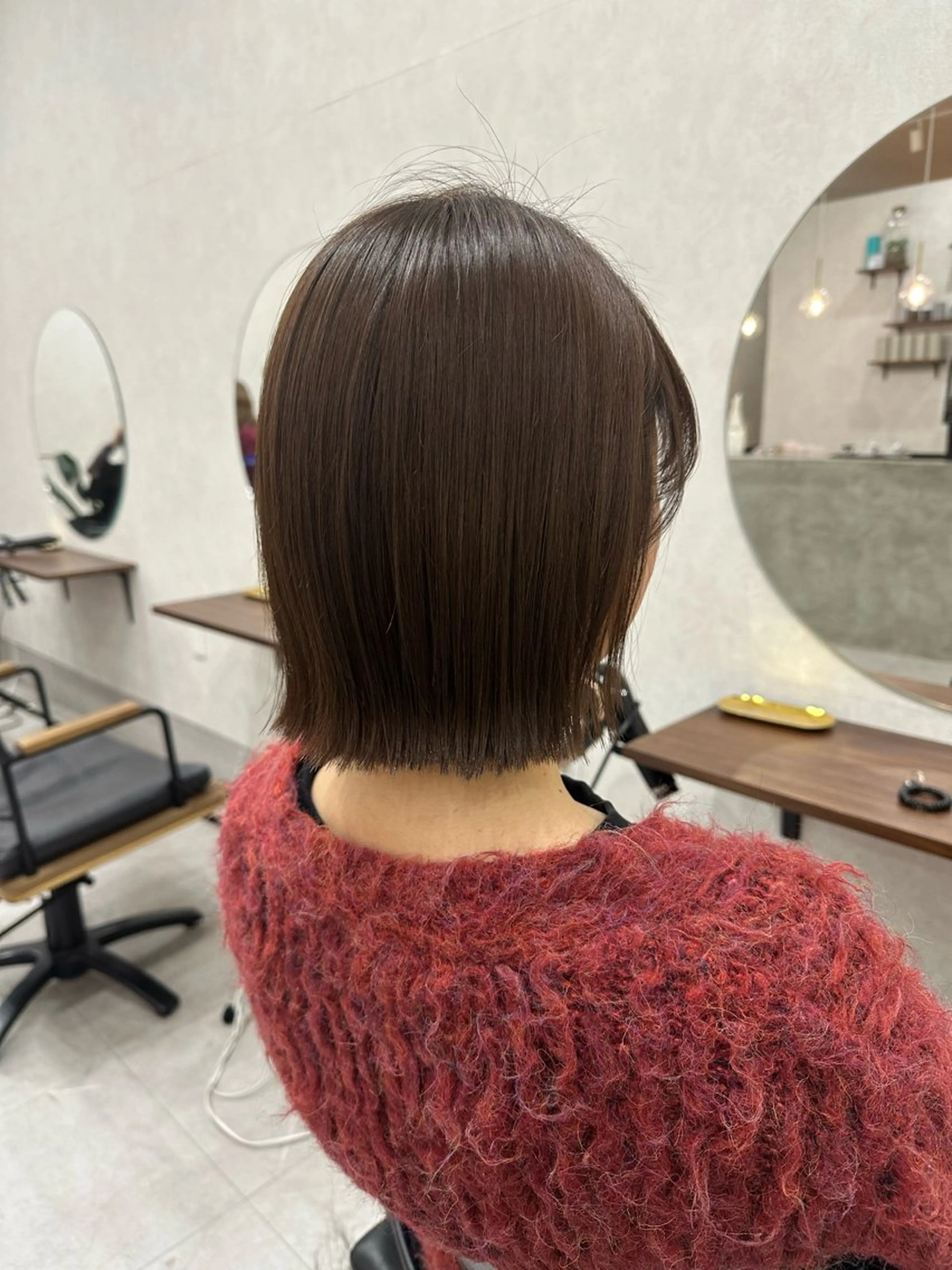 ミディアム カラー ブラウンカラー 透明感カラー 外ハネヘア カット ヘアカラー stark 北川珠里のヘアスタイル