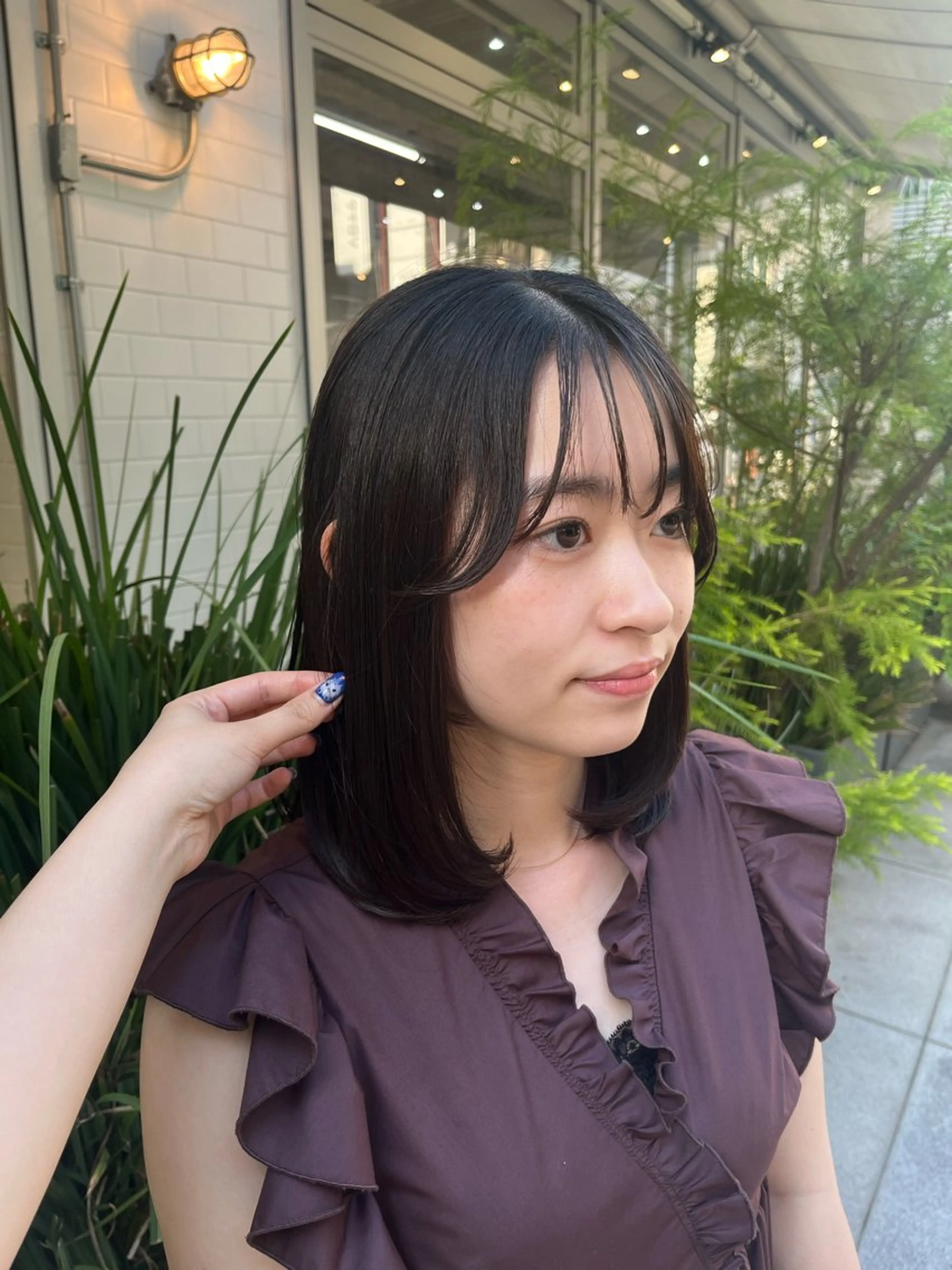 ミディアム 相田 佳乃のヘアスタイル