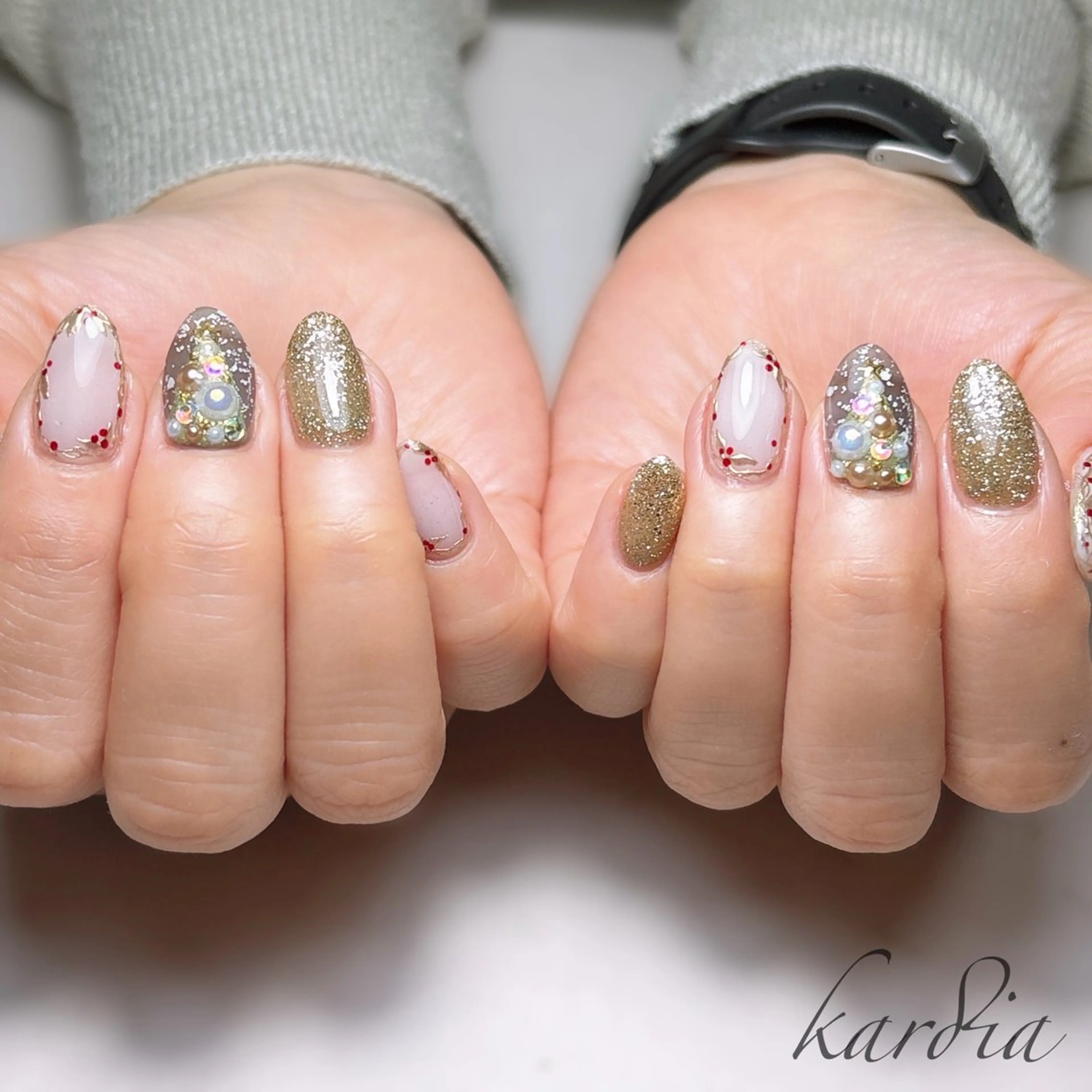 ネイル ハンドネイル καρδιά -ｶﾙﾃﾞｨｱ-のネイルデザイン