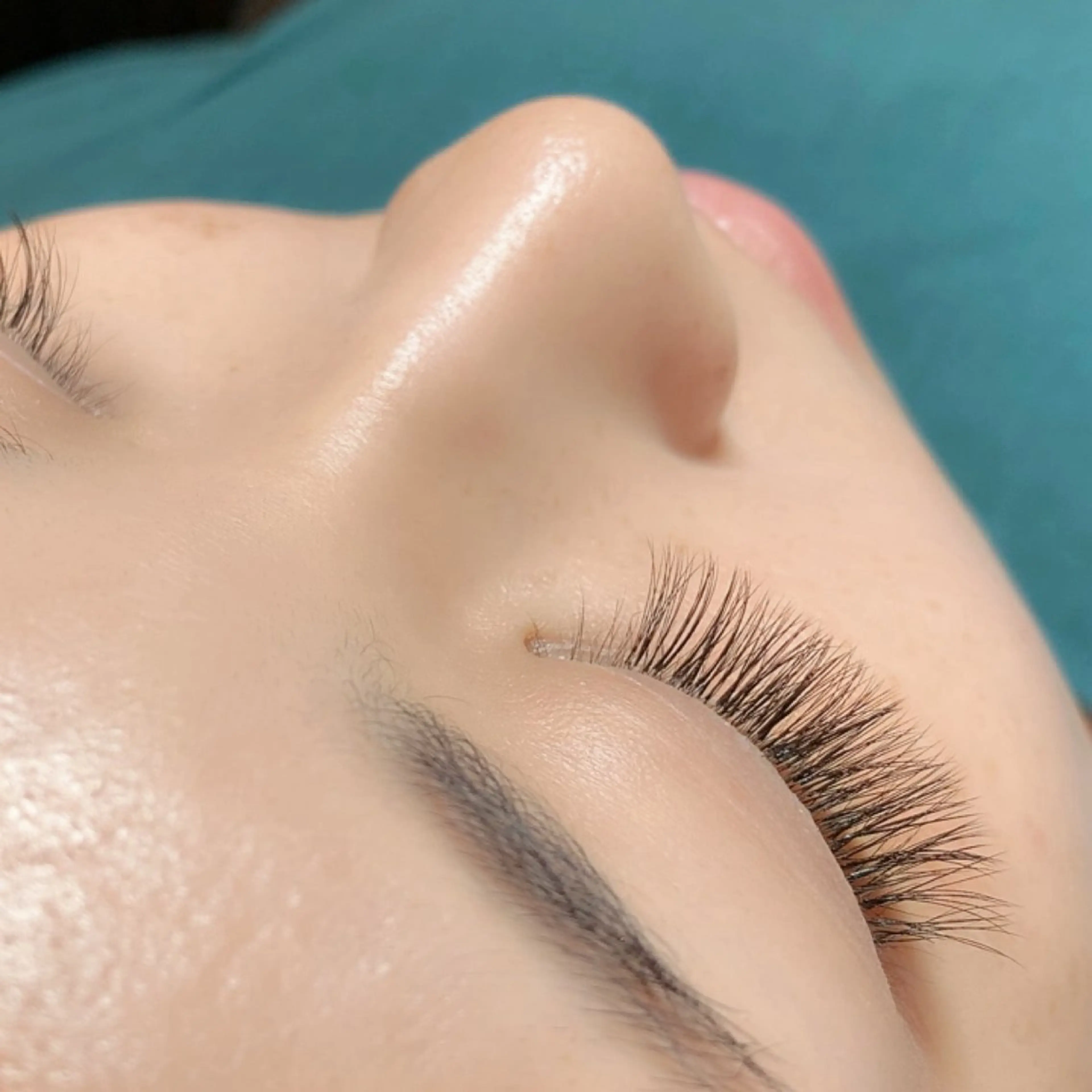 マツエク・マツパ ボリュームラッシュ 紬麦所属・藤井 しほの眉毛・アイブロウイメージ