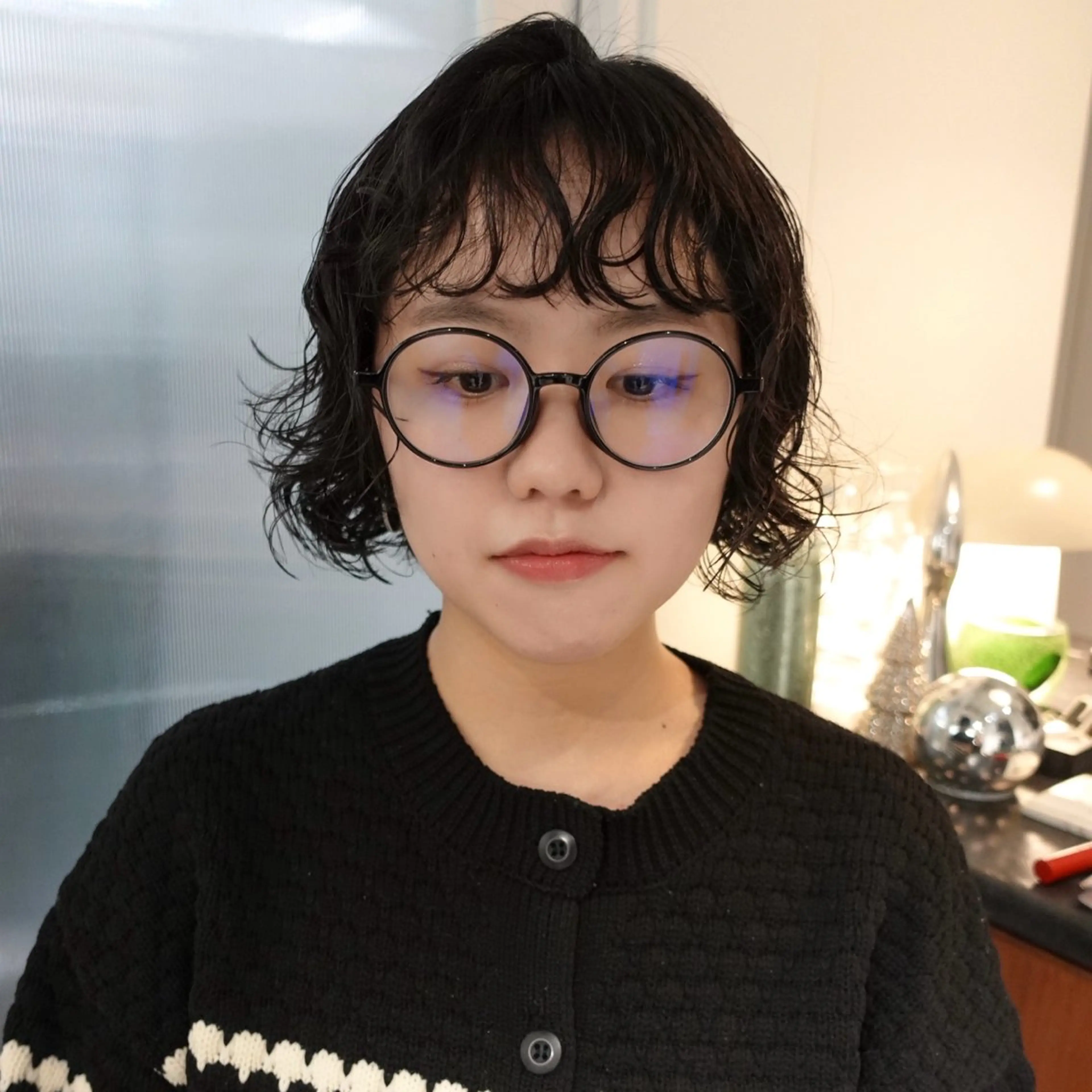 ショート パーマ ヘアアレンジ ボブ オン眉 カット パーマ 🌐サトウ リョウ🌐のヘアスタイル