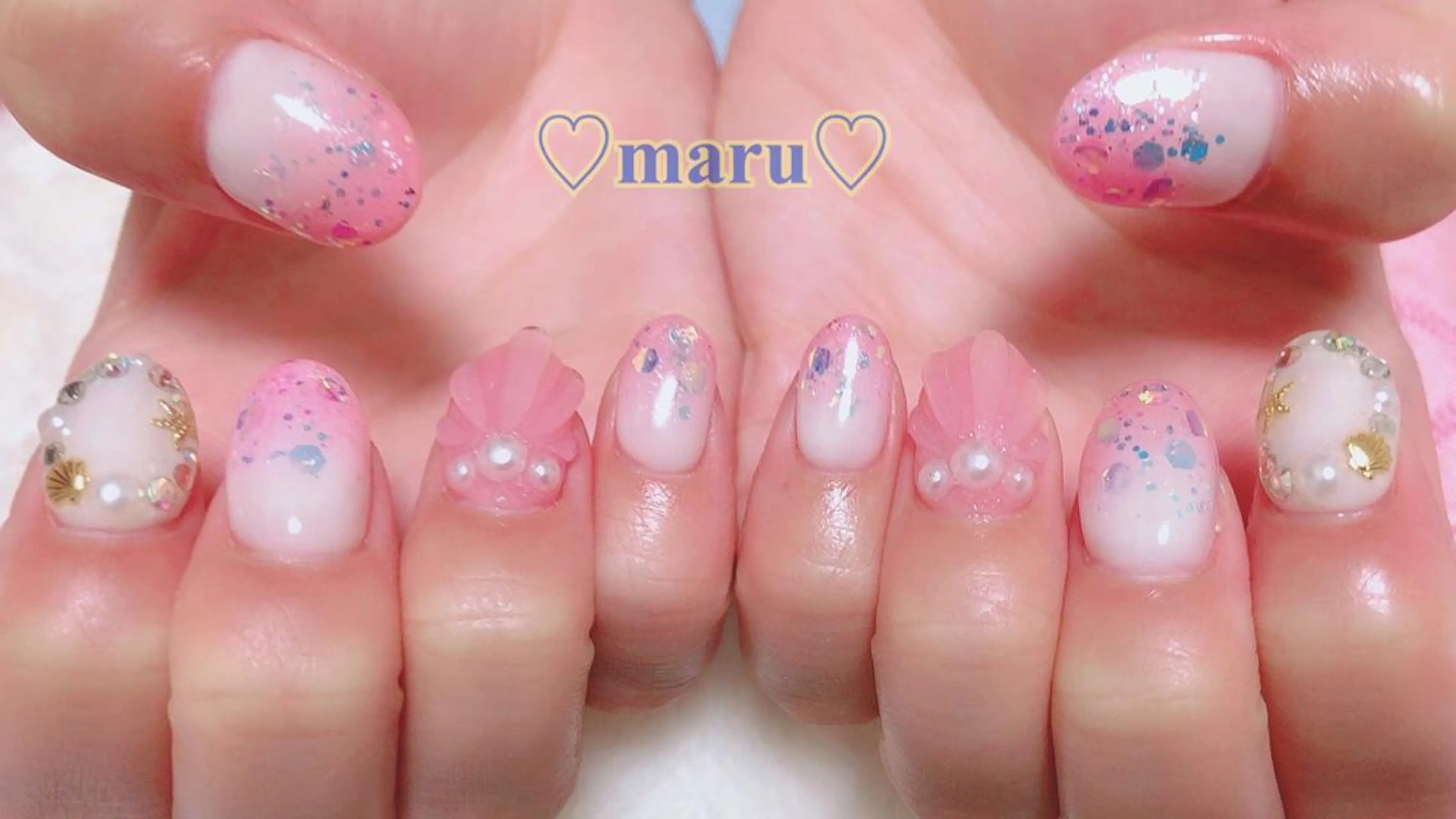 ネイル ハンドネイル フットネイル まるみ ♡のネイルデザイン