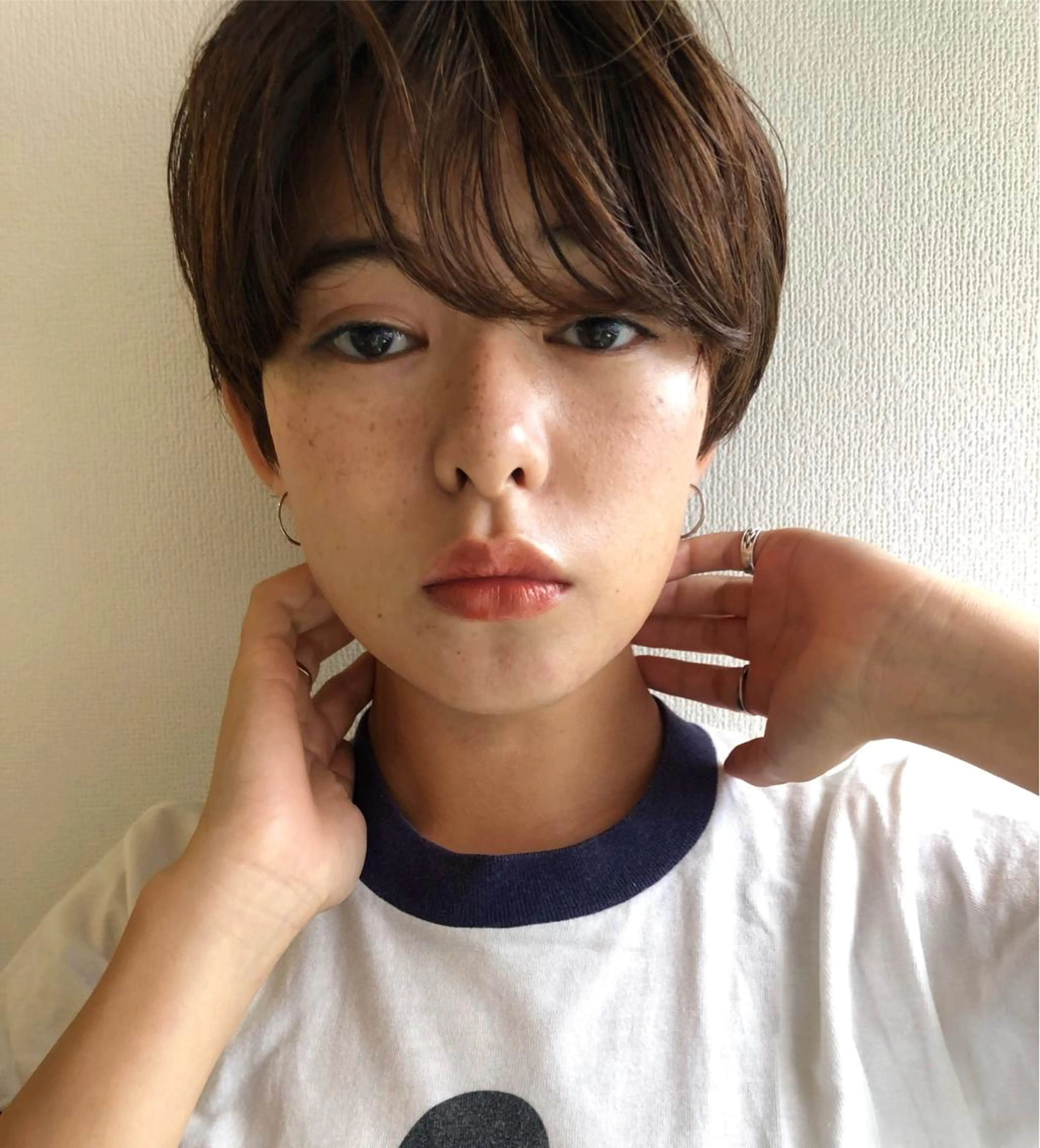 ショート カラー THE DAY所属・AKI HASHIMOTOのヘアスタイル