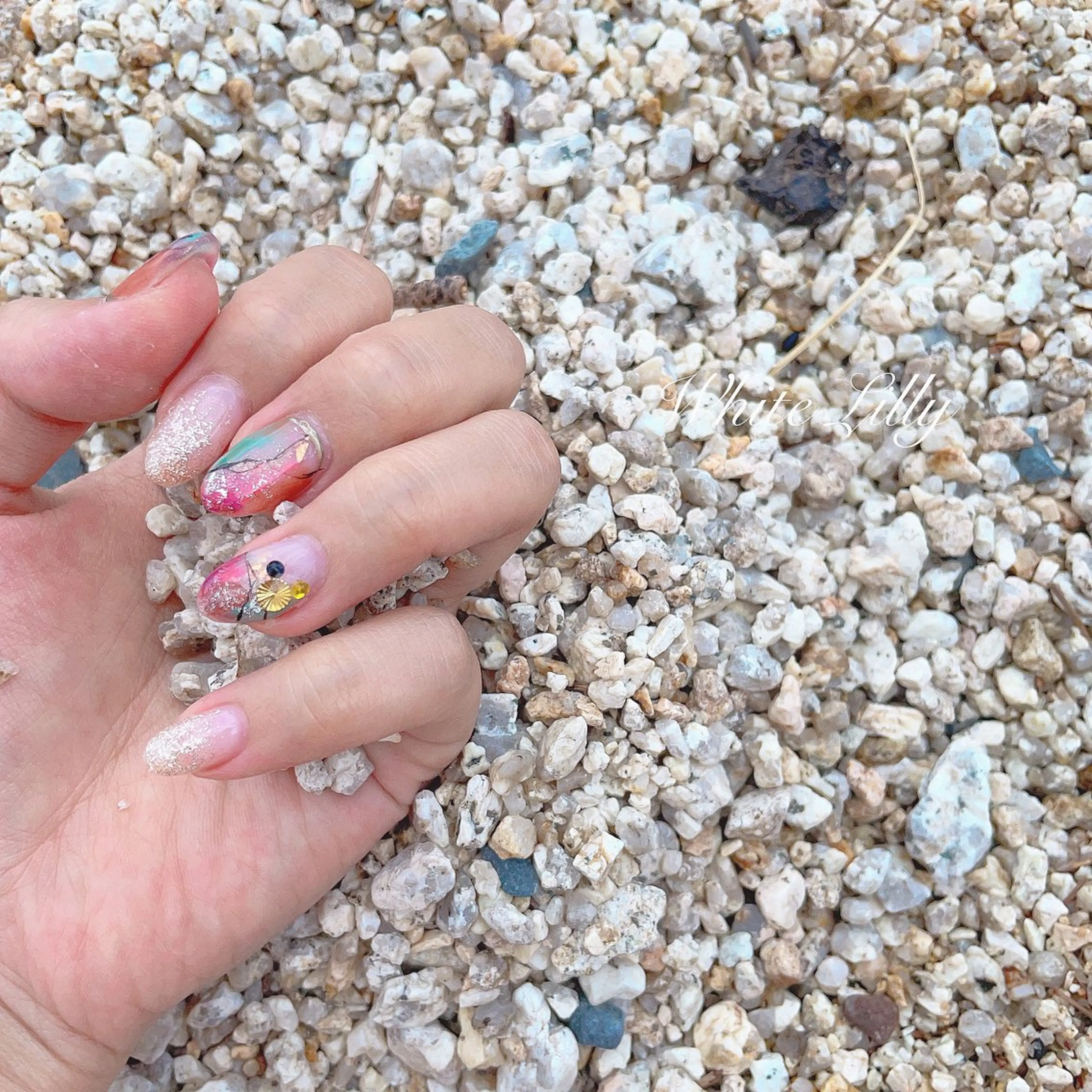 ネイル ハンドネイル White lily所属・牧田 雅世のネイルデザイン