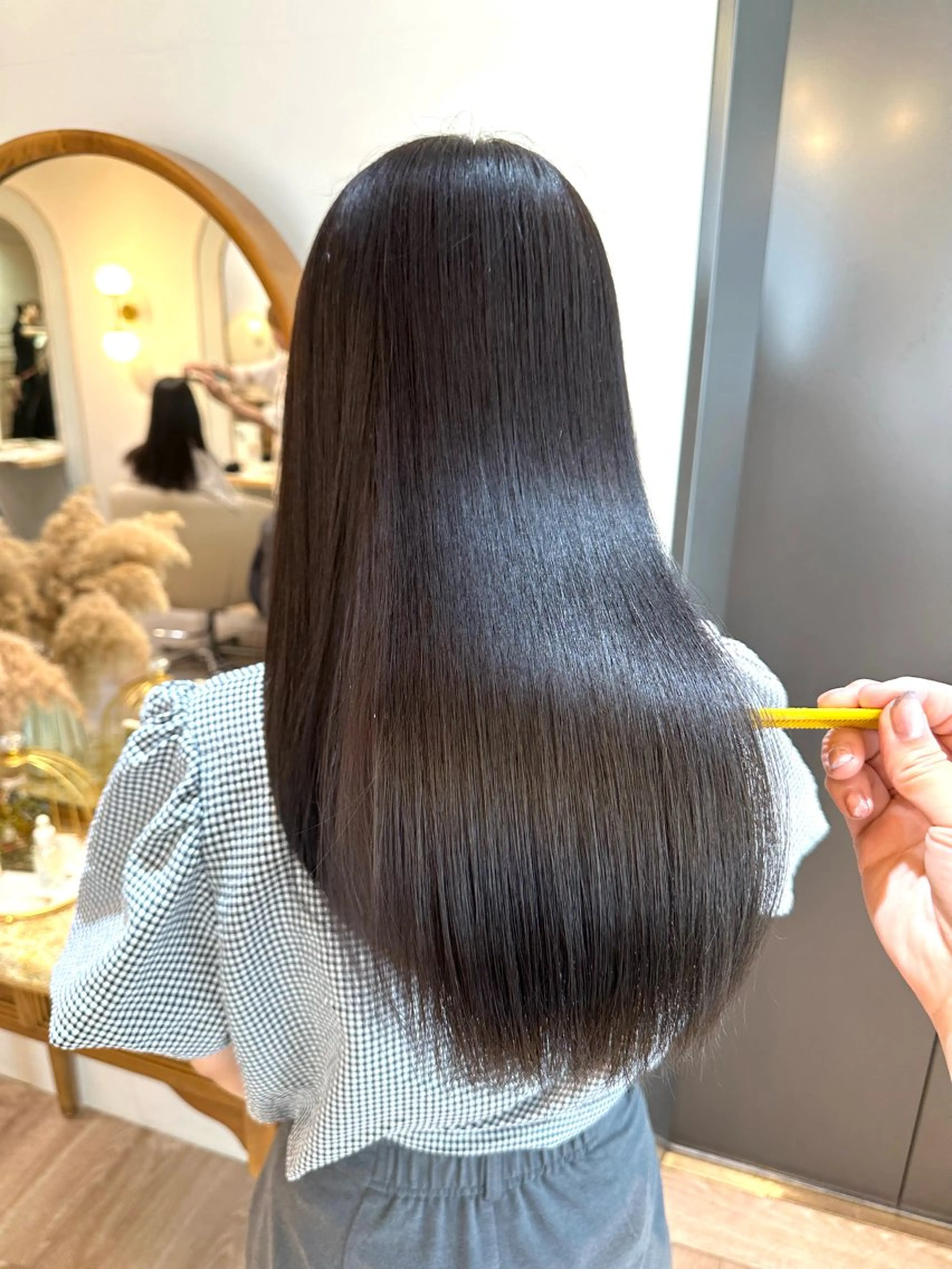 セミロング カラー 髪質改善/縮毛矯正 🌻momokaのヘアスタイル