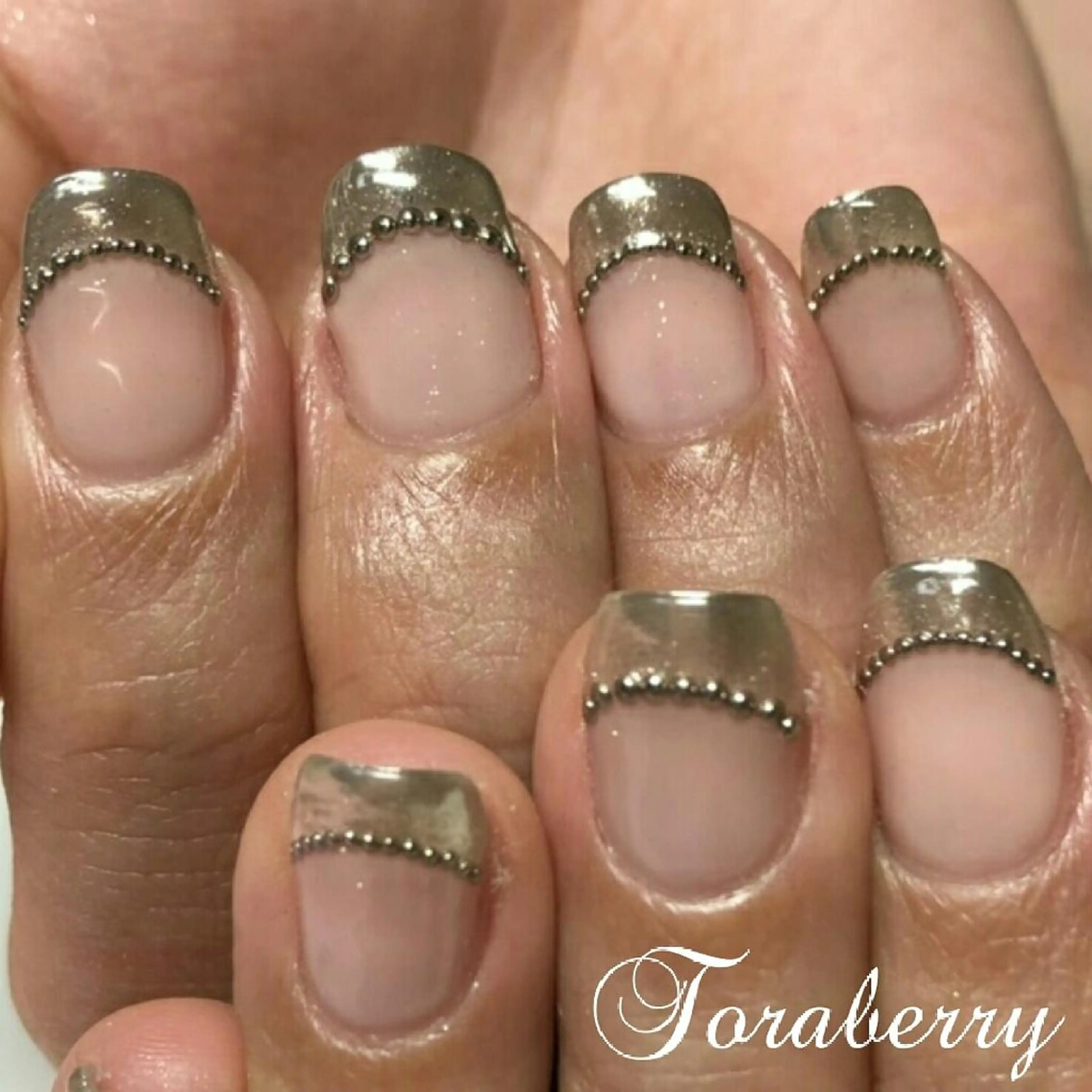 ネイル フレンチネイル ミラーネイル ハンドネイル ネイリスト なつみのネイルデザイン