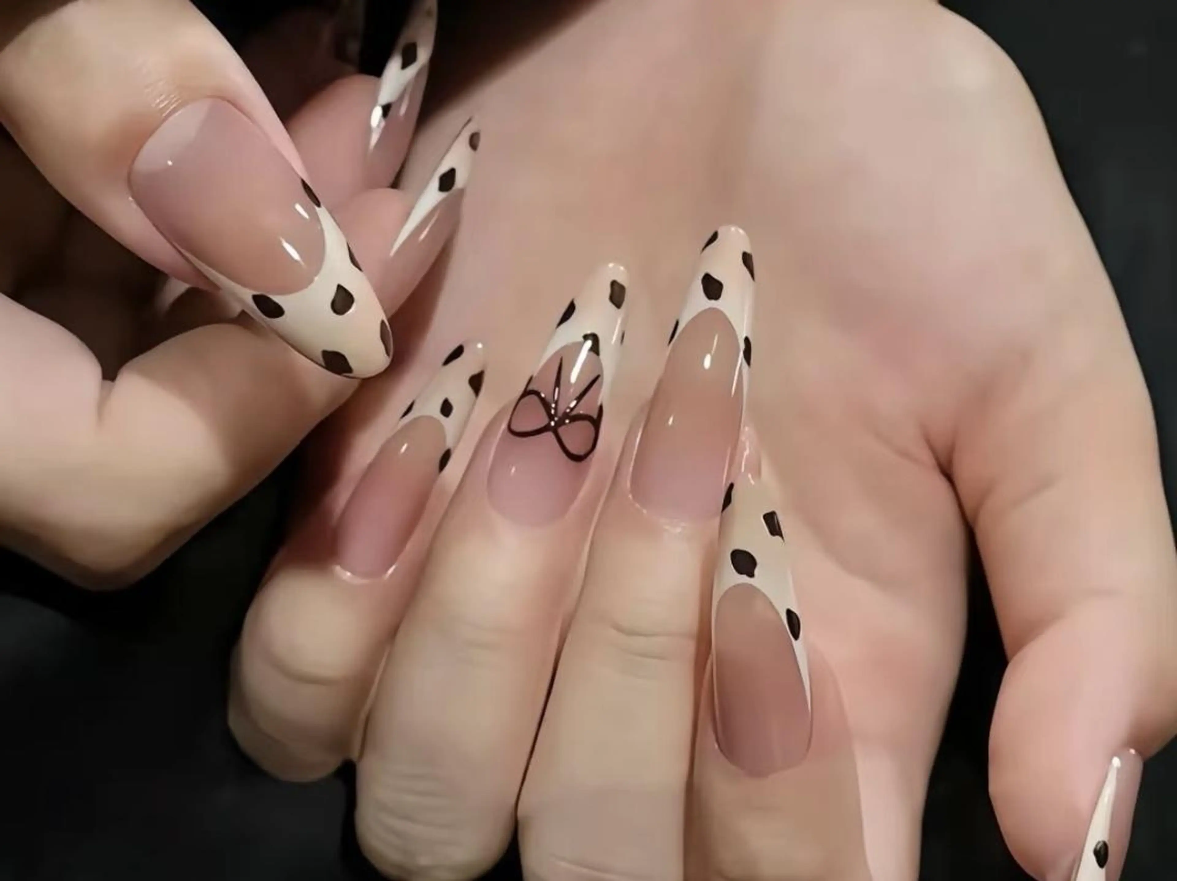 ネイル 長さ出し ジェルネイル 韓国ネイル 持ち込み パラジェル ハンドネイル ハンドケア Hana Bloom Nail💜Akiのネイルデザイン