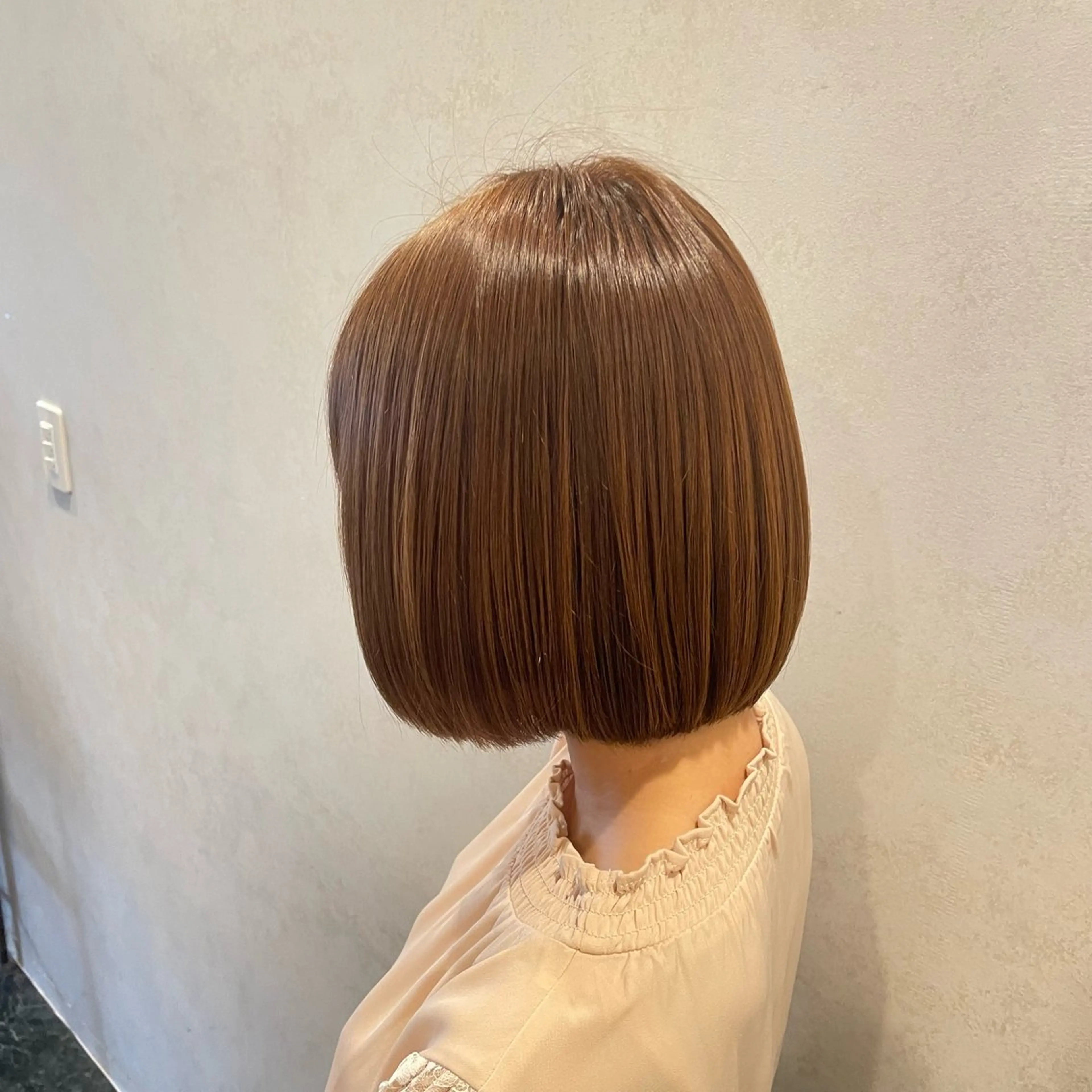 ミディアム ボブ ulQua 戸田のヘアスタイル