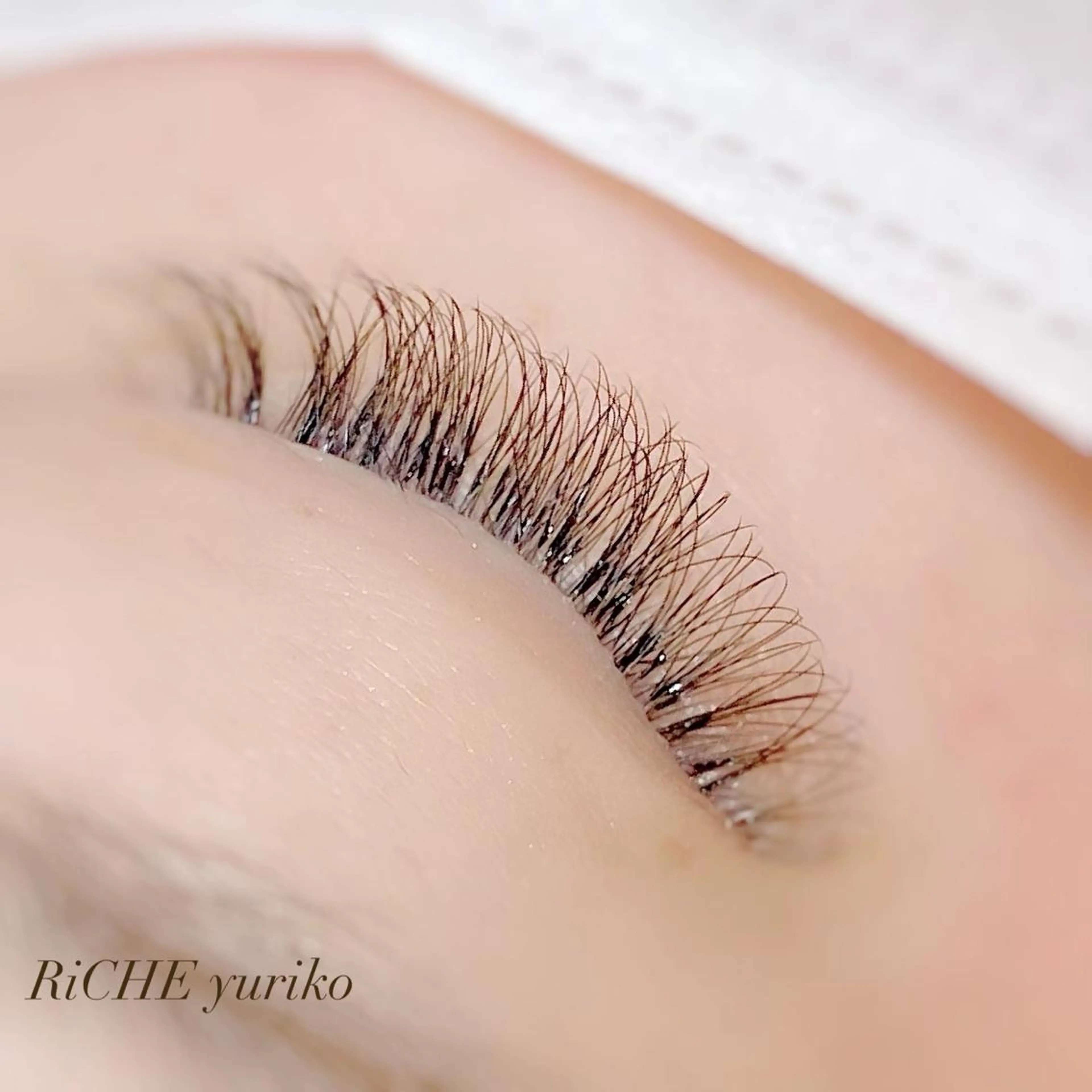 マツエク・マツパ ボリュームラッシュ RiCHE吉祥寺店所属・Yuriko⭐️ まつげ/眉毛のマツエク・マツパデザイン
