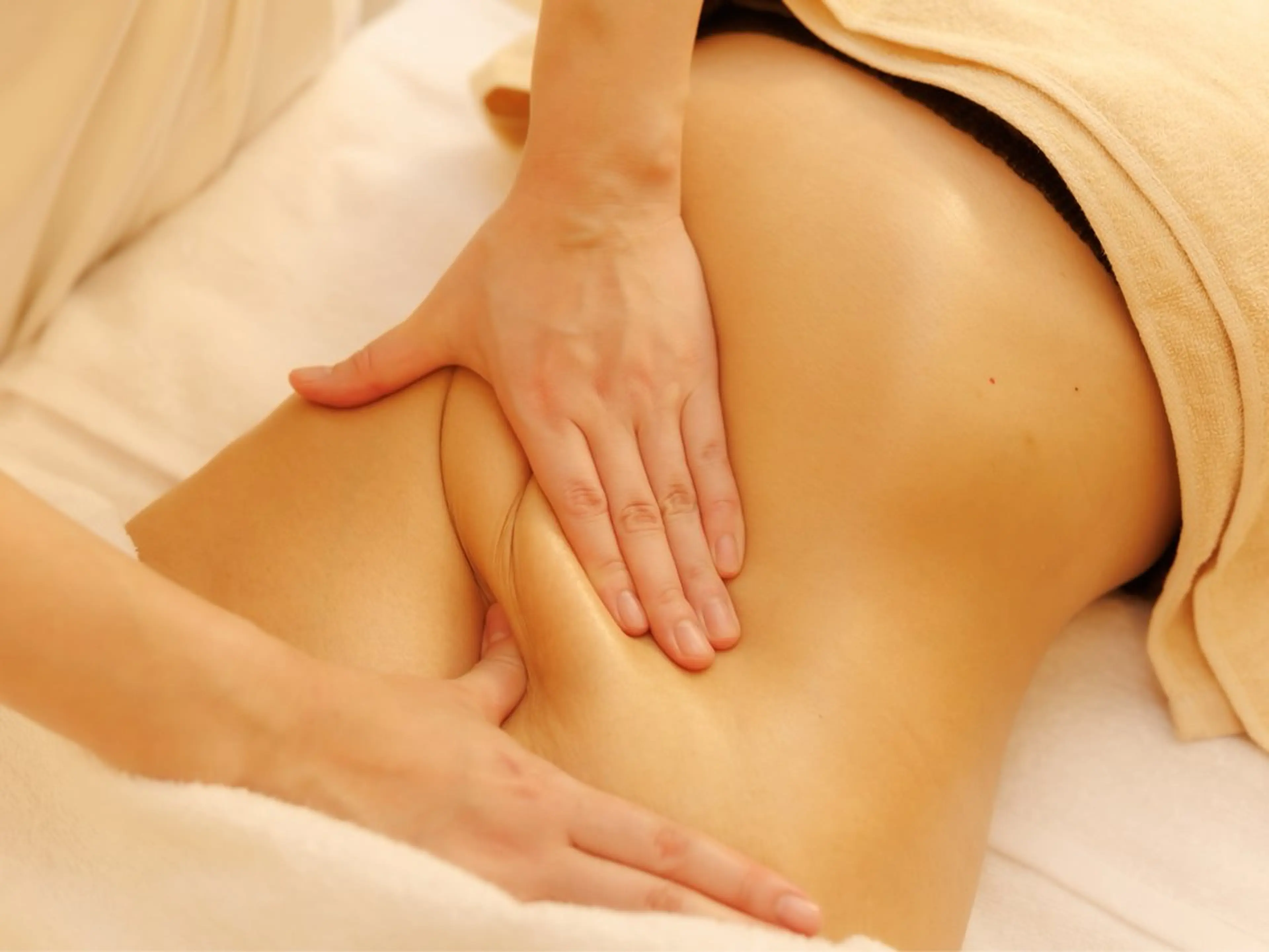 特別クーポン【小顔フェイシャル×ボディ痩身120分】ハイパーナイフ×リンパマッサージの写真