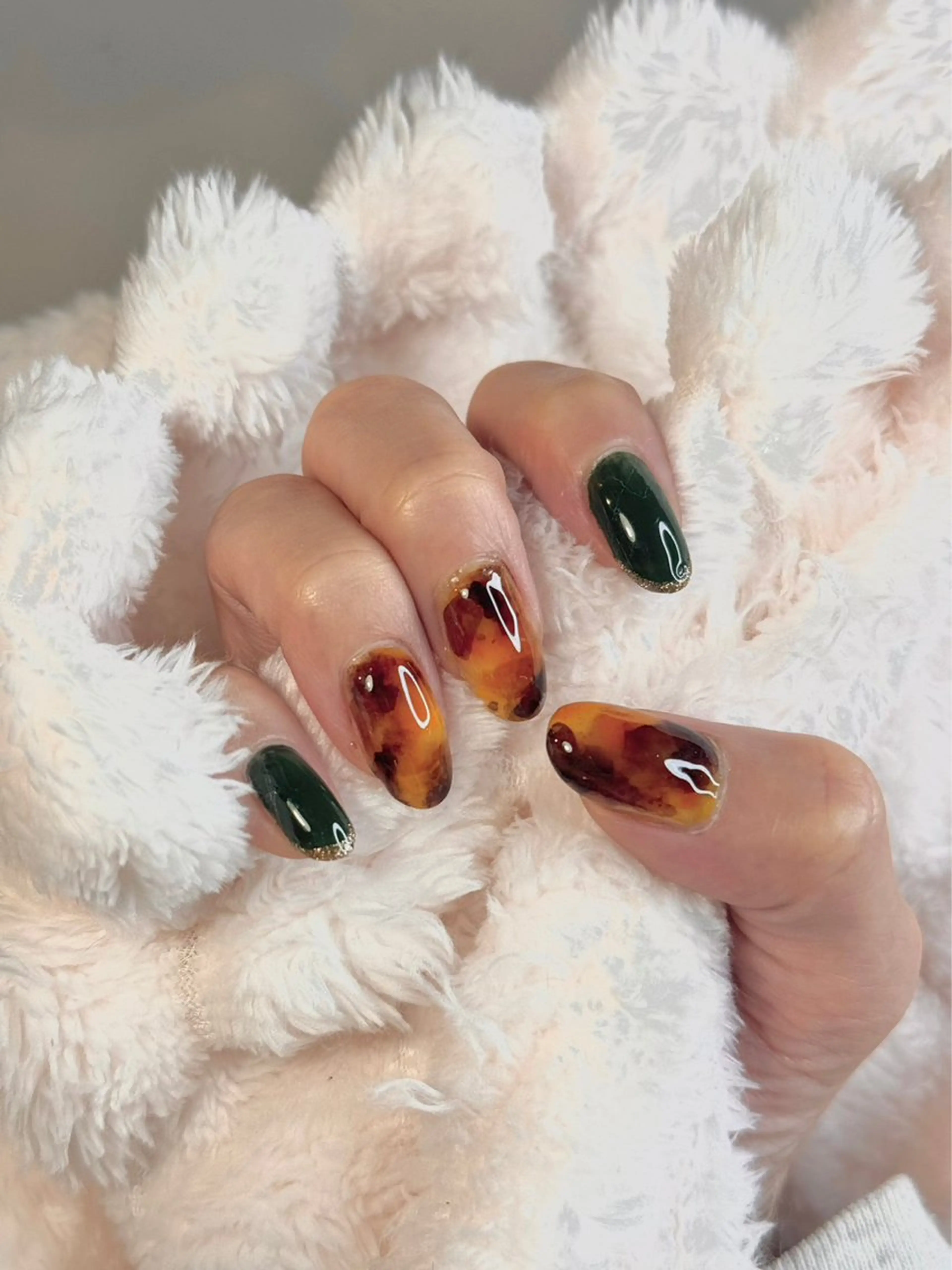 ネイル べっ甲ネイル グリーン Hare nailのネイルデザイン