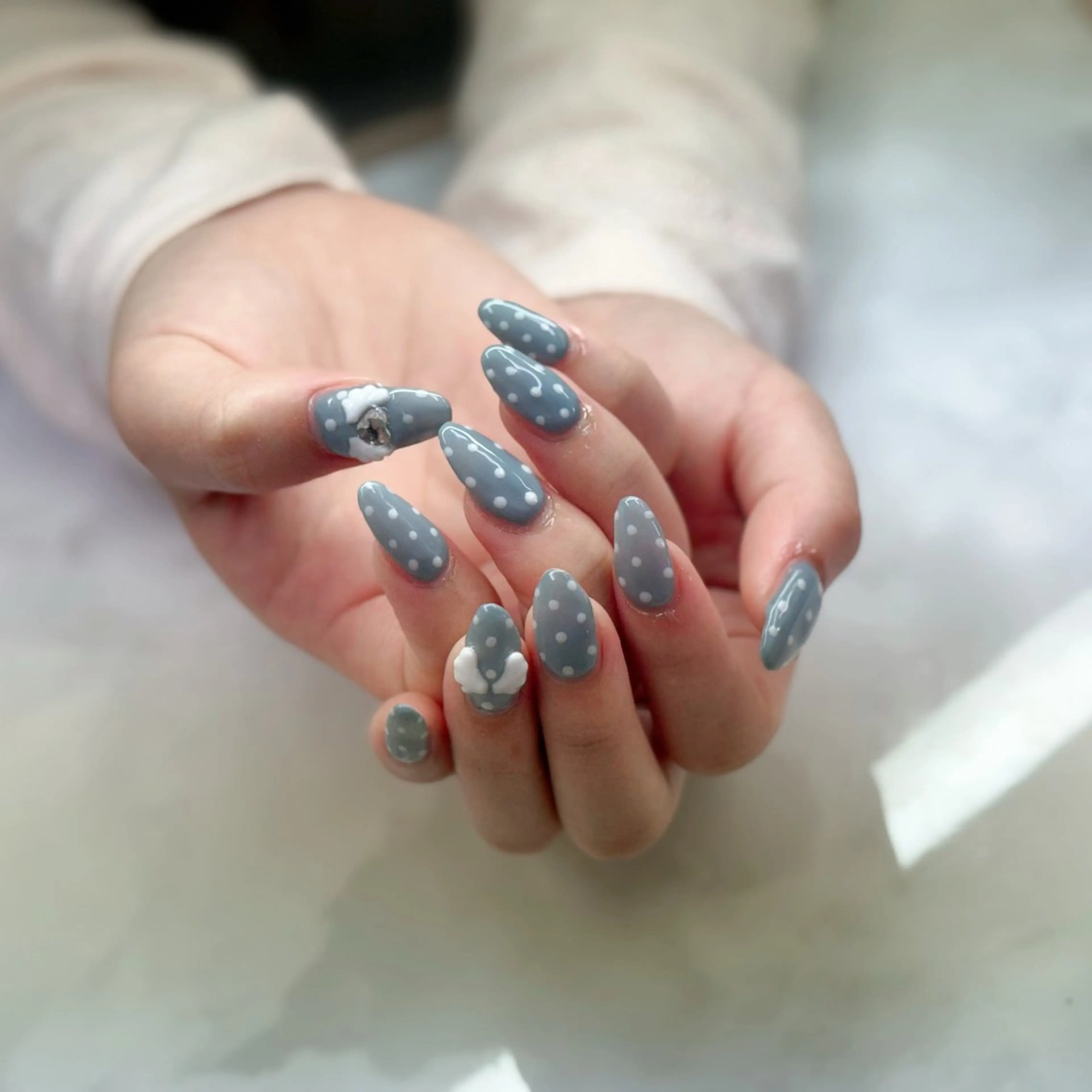 ネイル ドット ハンドネイル 松山 碧のエステ・リラクイメージ
