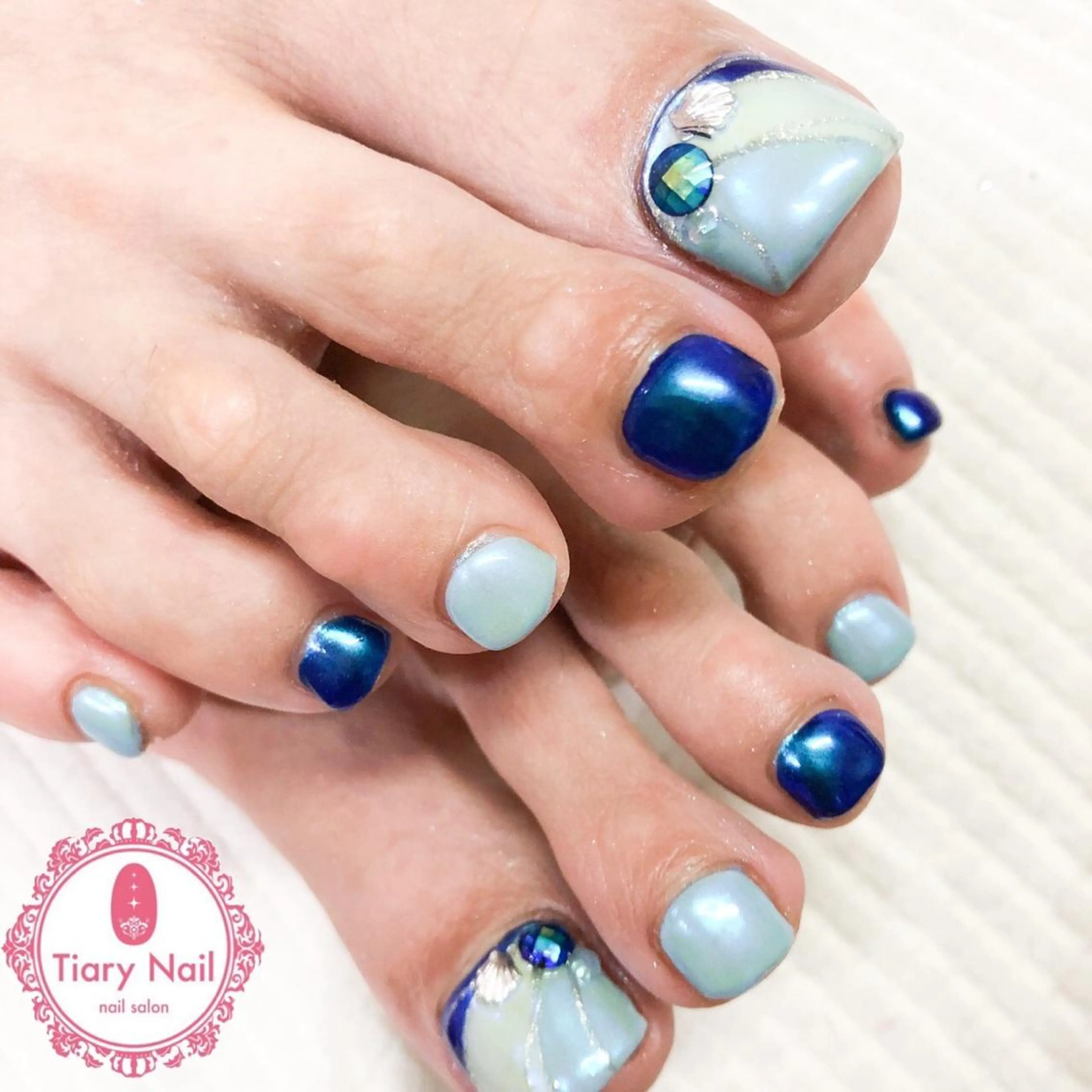 ネイル tiarynail K Kのネイルデザイン