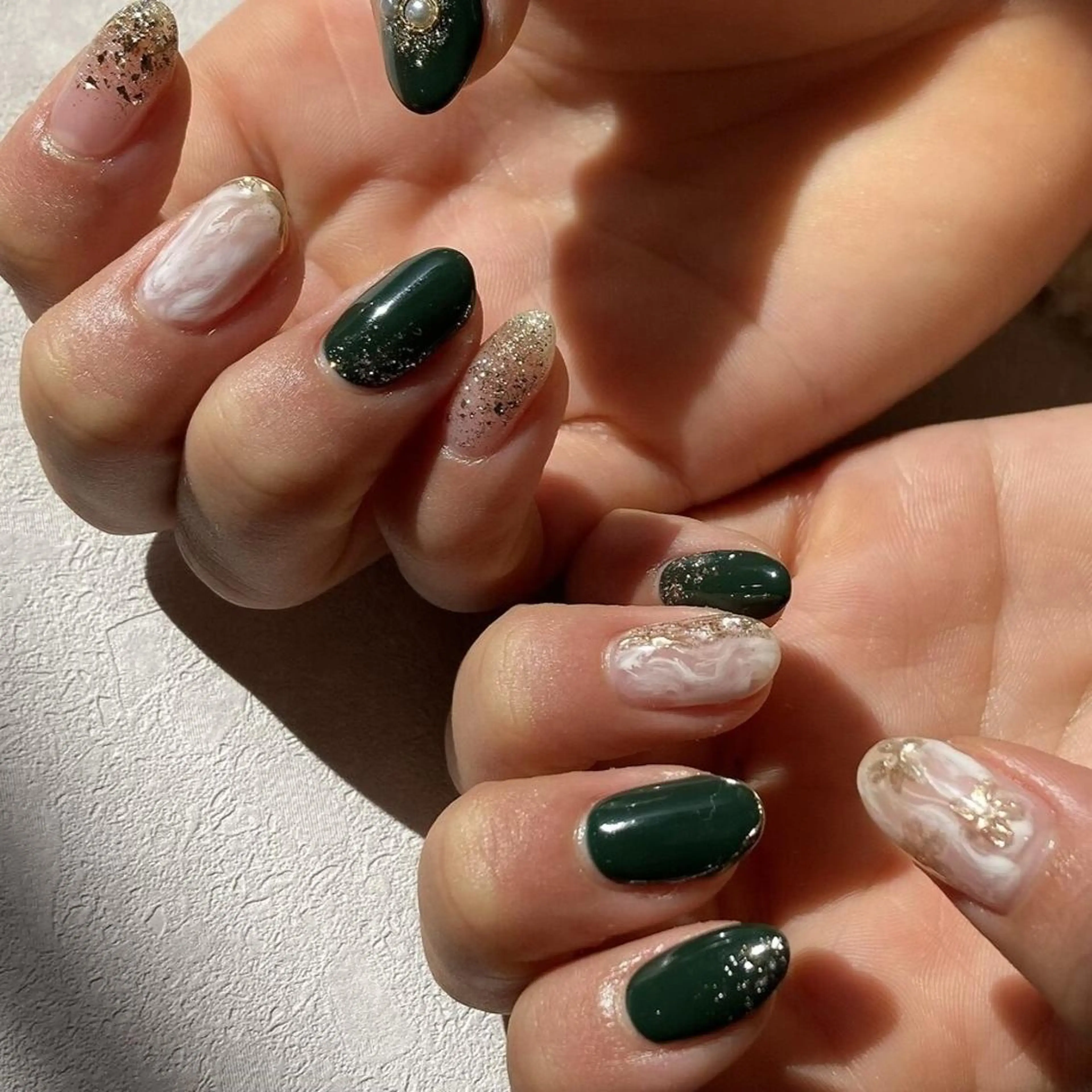 ネイル アートネイル クリアネイル フレンチネイル ジェルネイル ガラスフレンチ ハンドネイル 【パラジェル認定】 newiネイル京橋のネイルデザイン