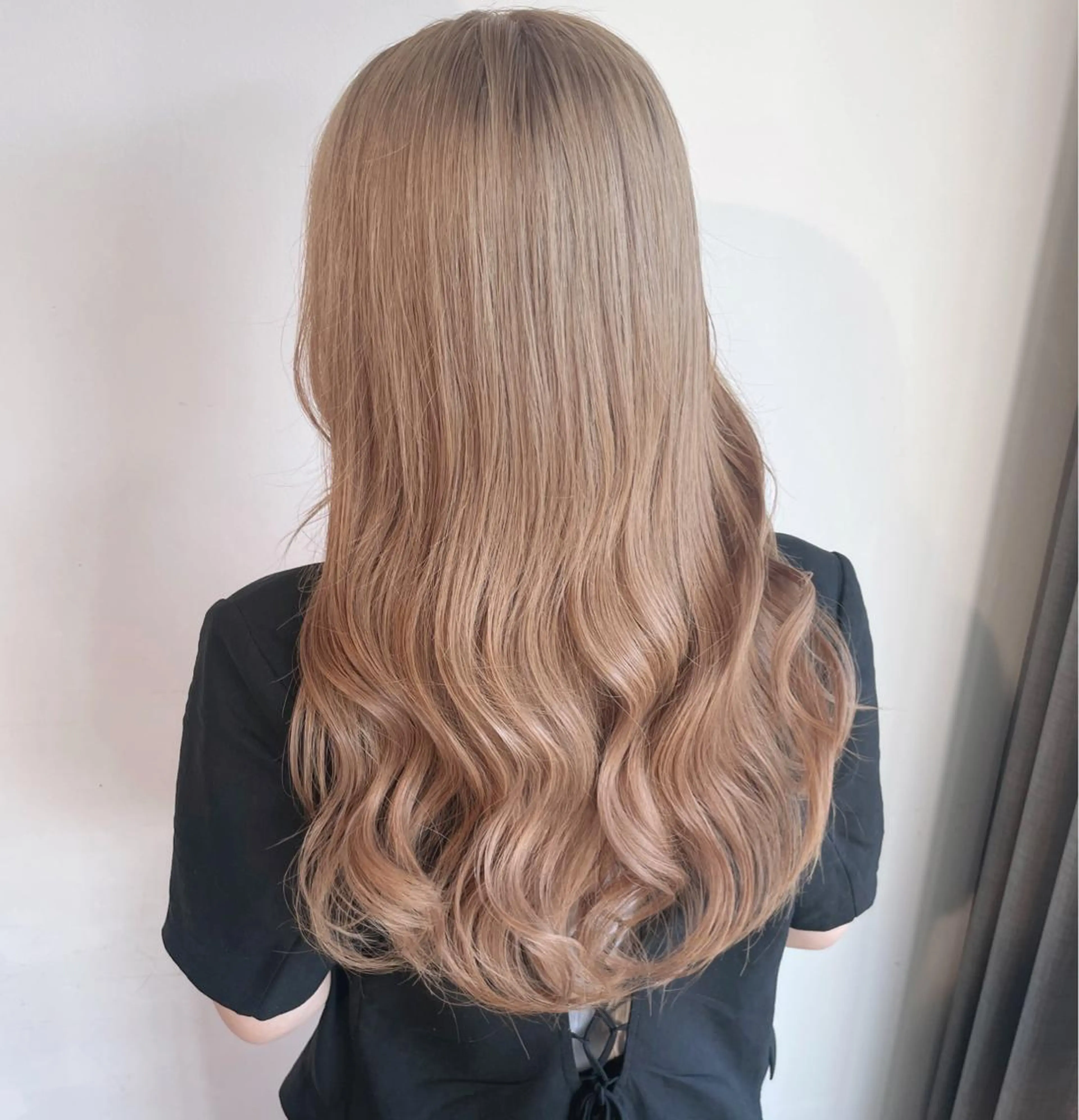 ミディアム カラー ヘアカラー トリートメント ヘアセット ✨艶ブリーチカラー ✨四ノ宮裕己のヘアスタイル