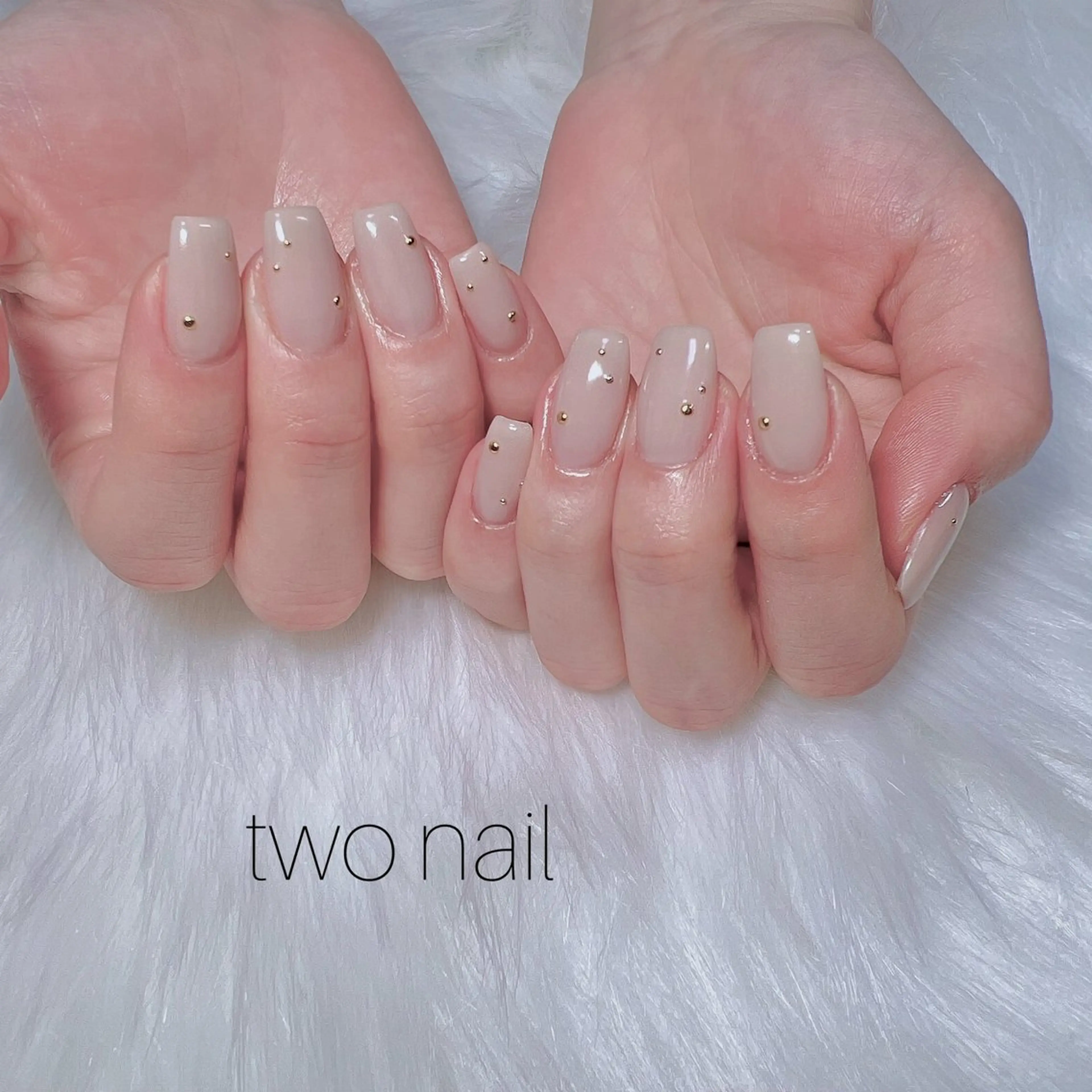 ネイル ネイルチップ ホワイト ハンドネイル two nailのネイルデザイン