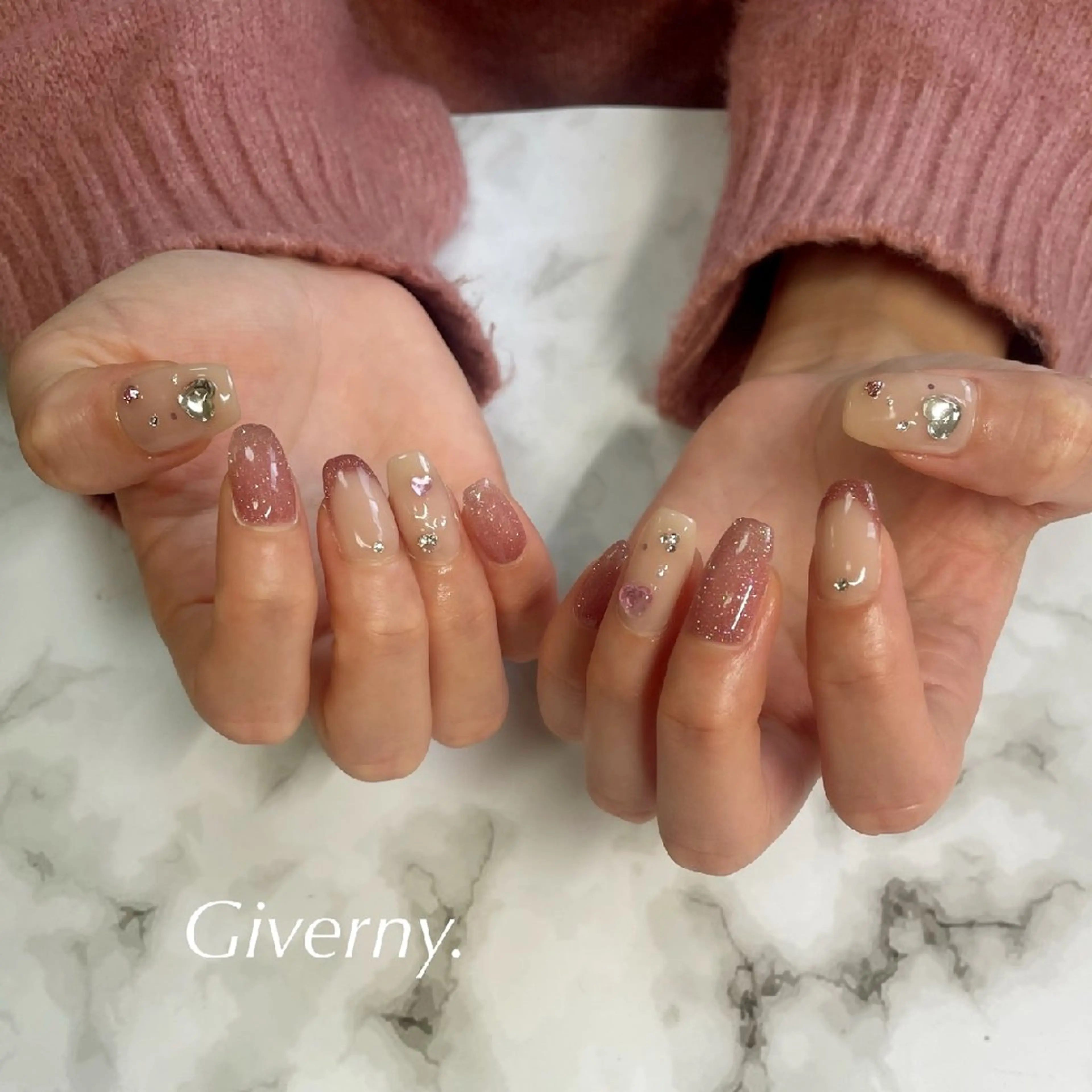 ネイル フラッシュネイル フレンチネイル ハート 春ネイル ハンドネイル Giverny .のネイルデザイン