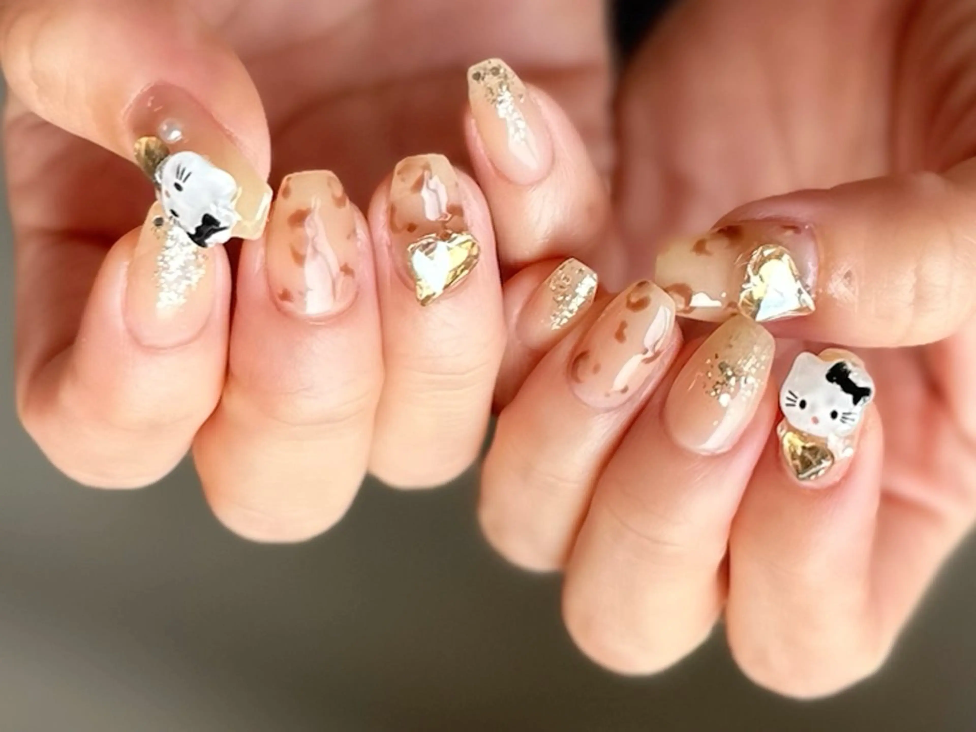 ネイル 新山 聖のネイルデザイン